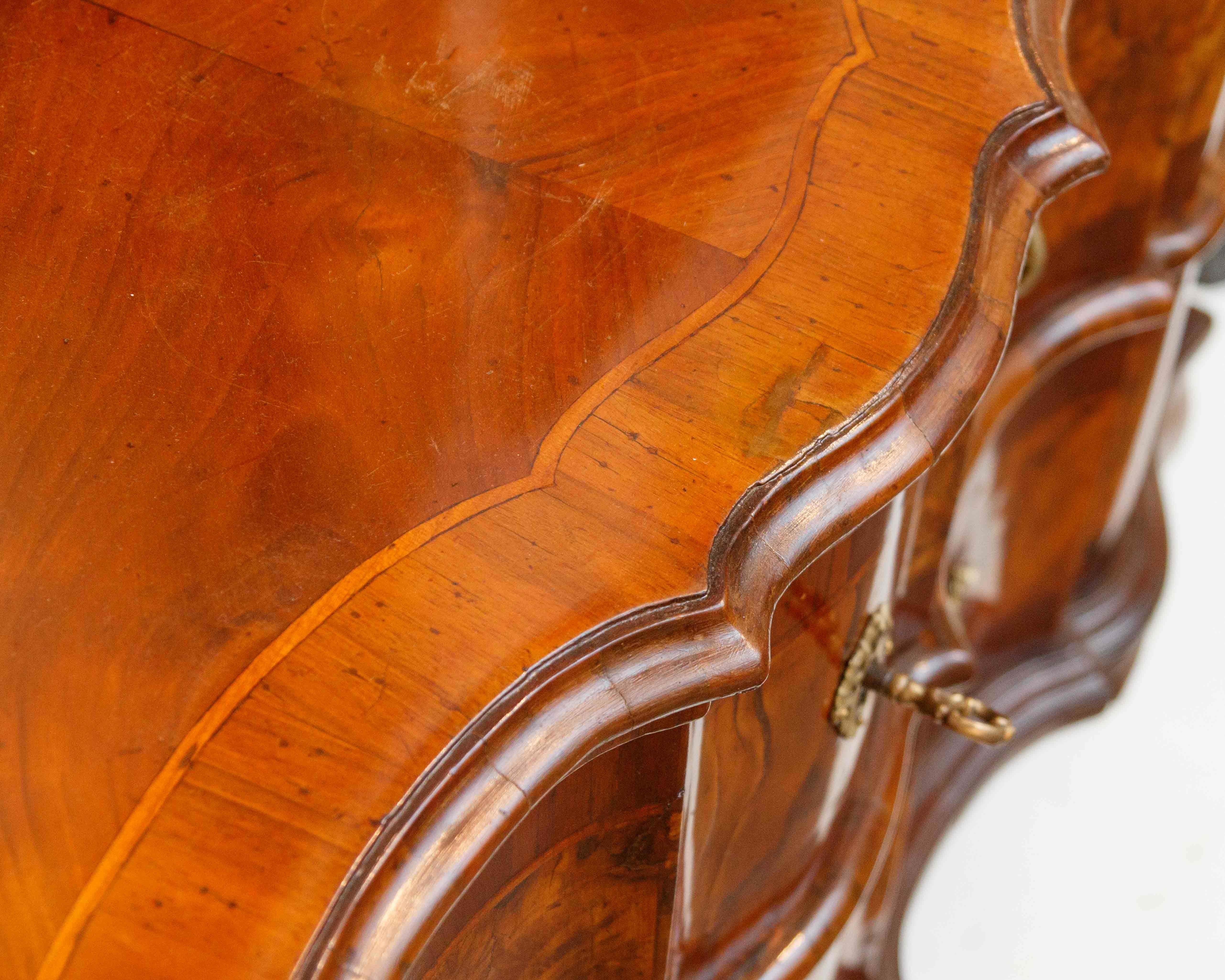 Venedig, Ludwig XV,  Mezzanin-Schrank (Holz) im Angebot