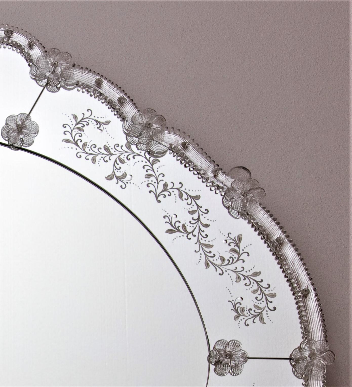 Muranoglas-Spiegel „Venezia“ im venezianischen Stil von Fratelli Tosi, hergestellt in Italien (Italienisch) im Angebot