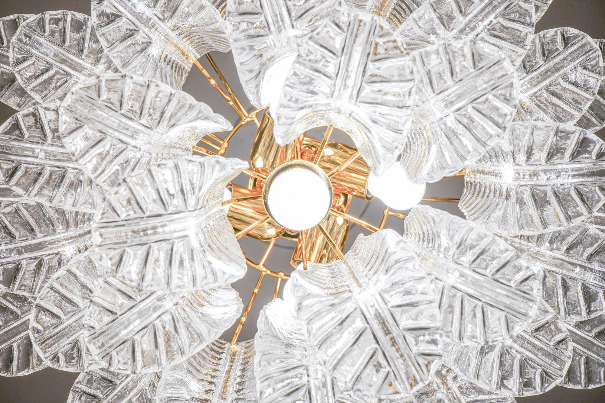 Contemporary Veneziana 5 tiers chandelier. 41 Clear glass piece . Piattelli design. UL listed For Sale