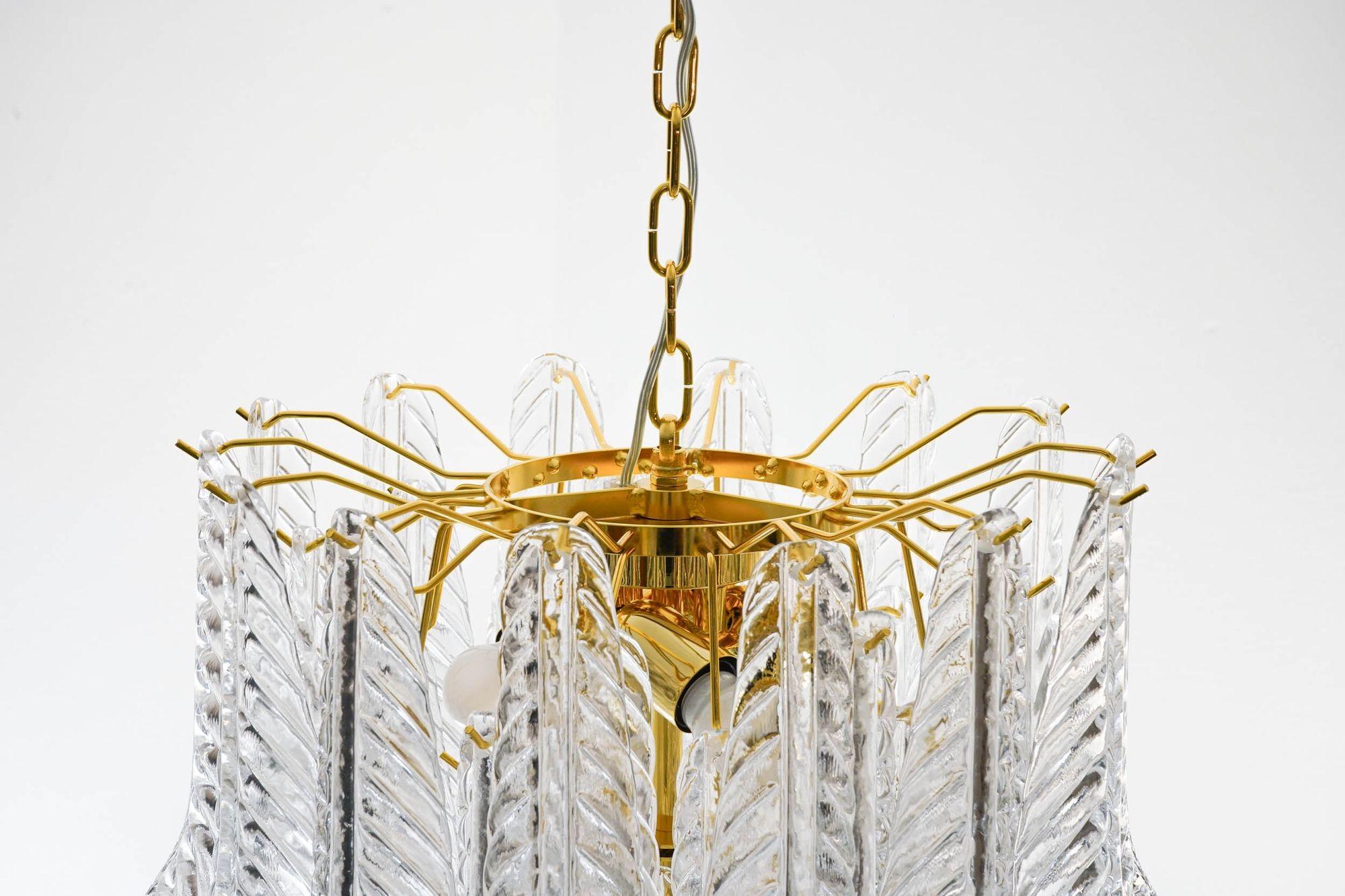 Veneziana 5 tiers chandelier. 41 Clear glass piece . Piattelli design. UL listed For Sale 2