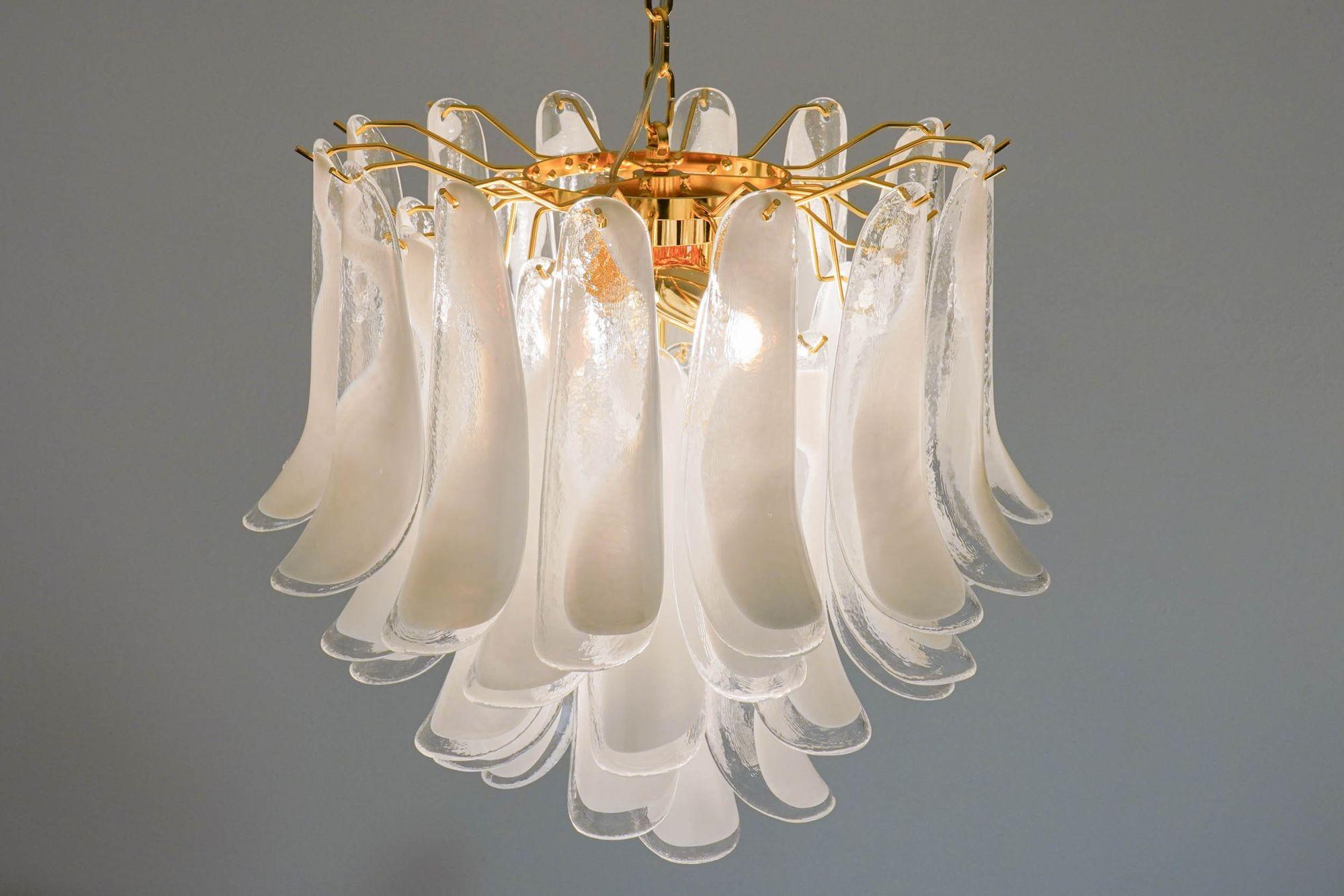 Veneziana 5 tiers chandelier, 41 Opaline glass elements by Piattelli. US wiring For Sale 3