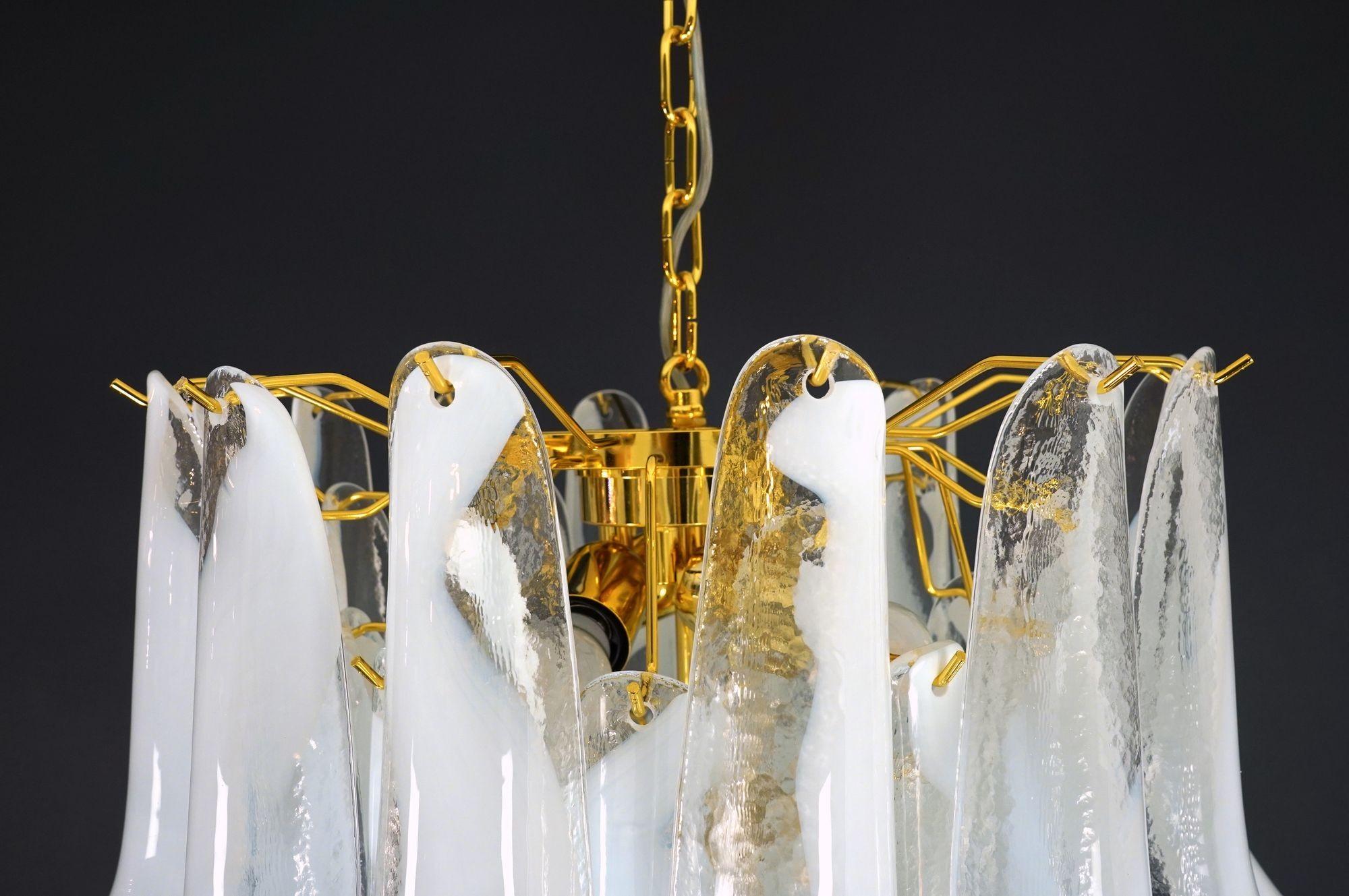 Veneziana 5 tiers chandelier, 41 Opaline glass elements by Piattelli. US wiring For Sale 5