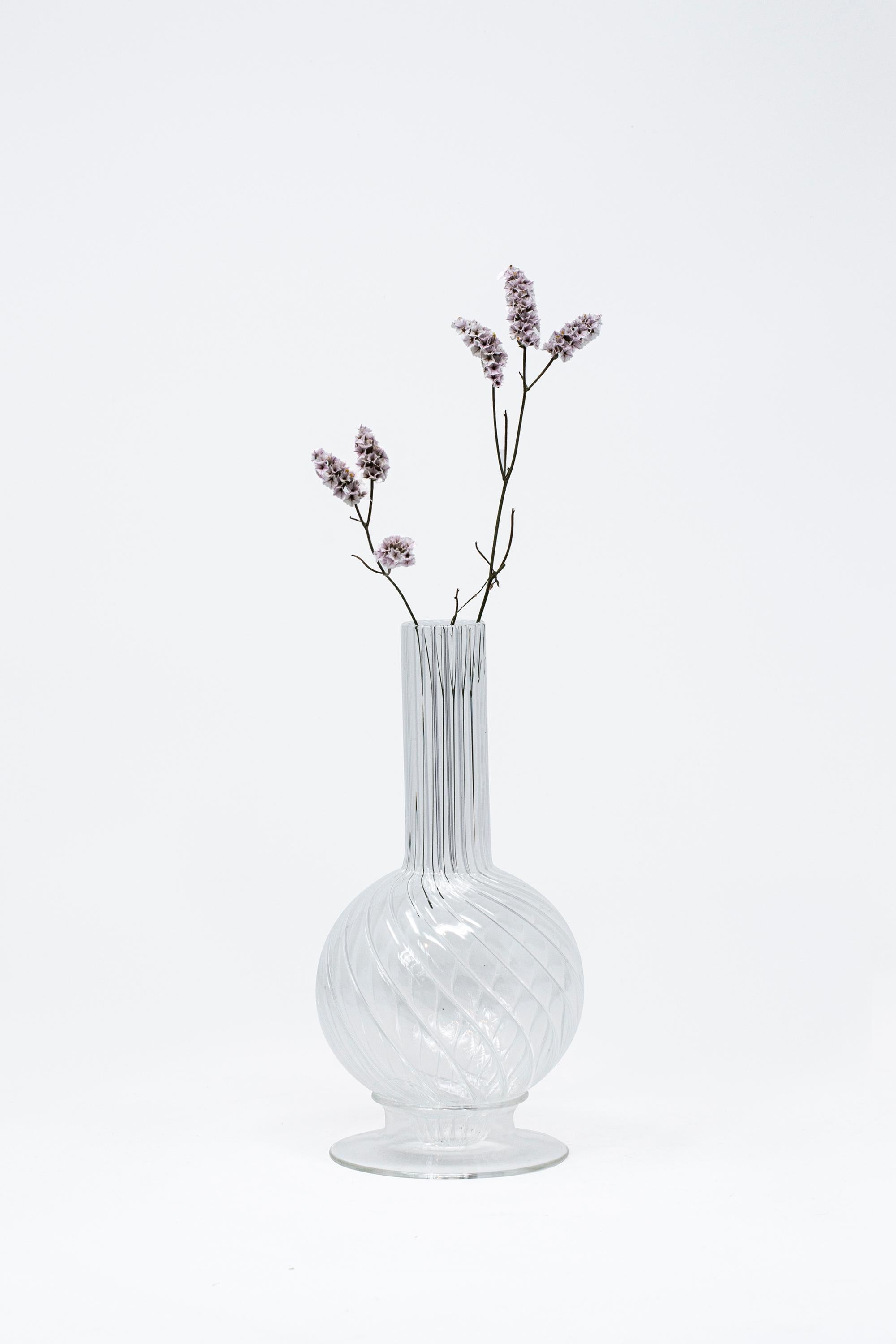 Vaso a bocciolo in vetro trasparente contemporaneo 'Dervish Mini', soffiato da Venezia In condizioni Nuovo in vendita a Milan, IT