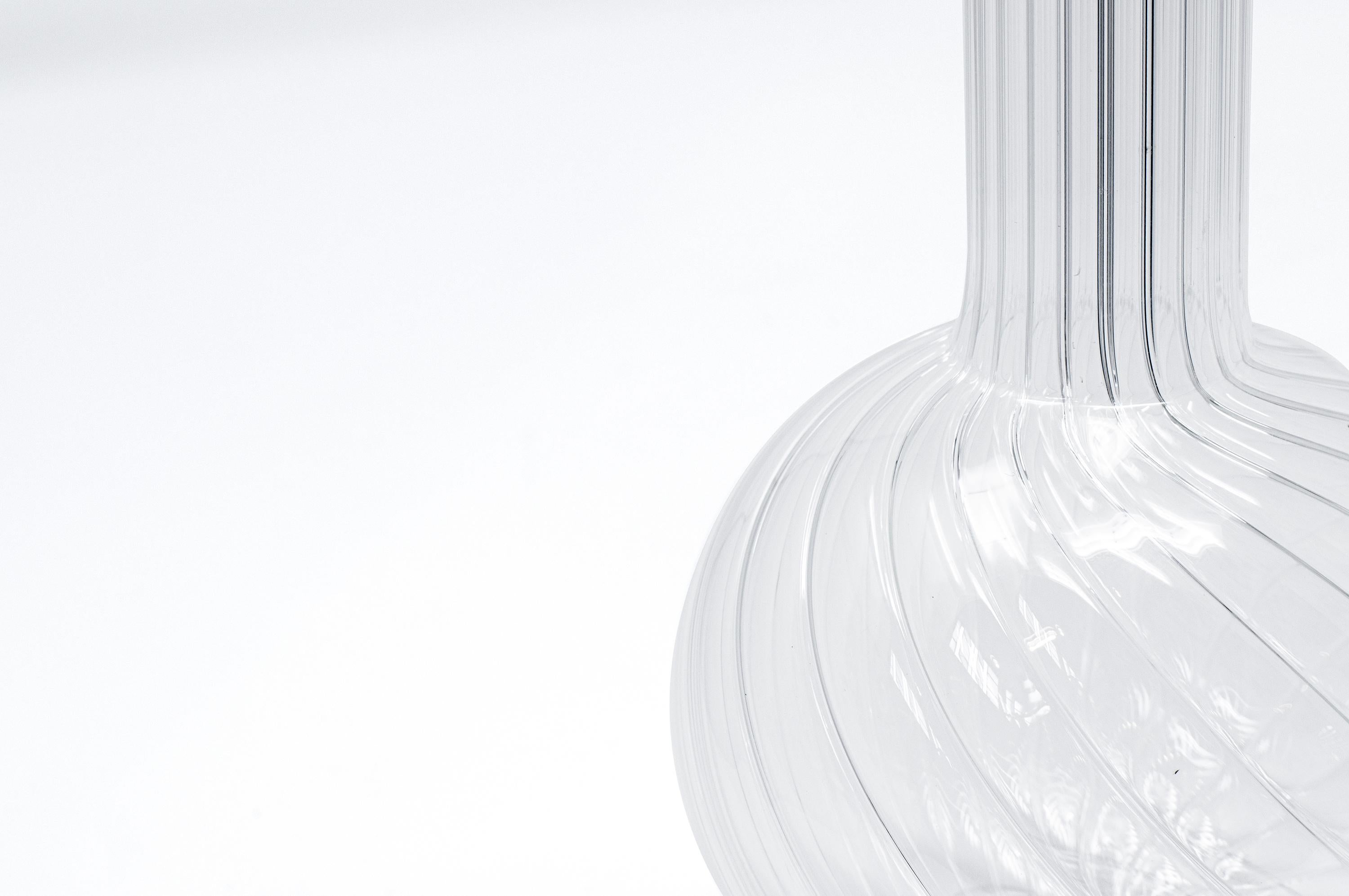 Vaso a bocciolo in vetro trasparente contemporaneo 'Dervish Mini', soffiato da Venezia in vendita 3