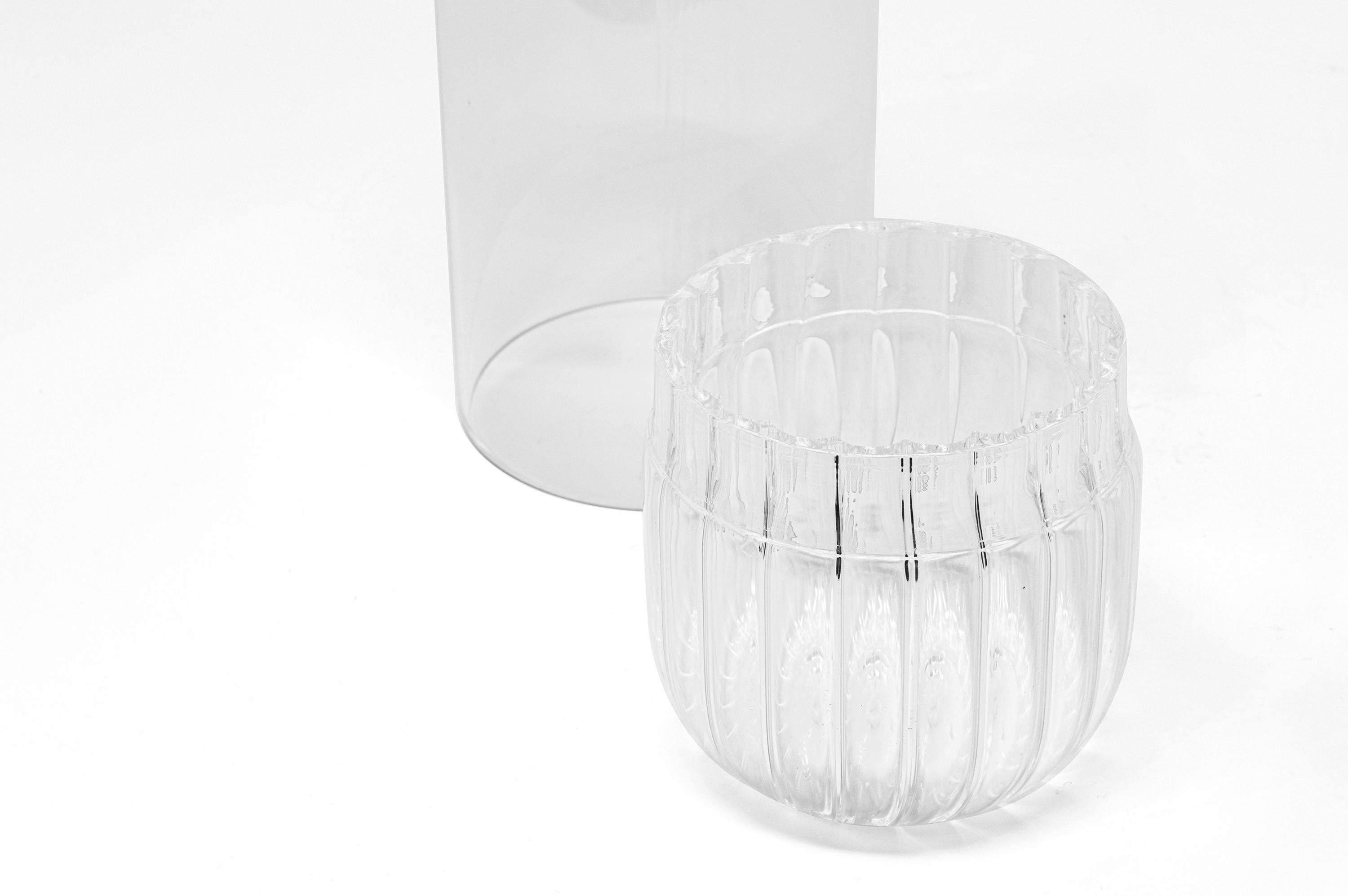 XXI secolo e contemporaneo Vaso in vetro soffiato contemporaneo liscio e rigato 'Innesti Flower' di Venezia in vendita