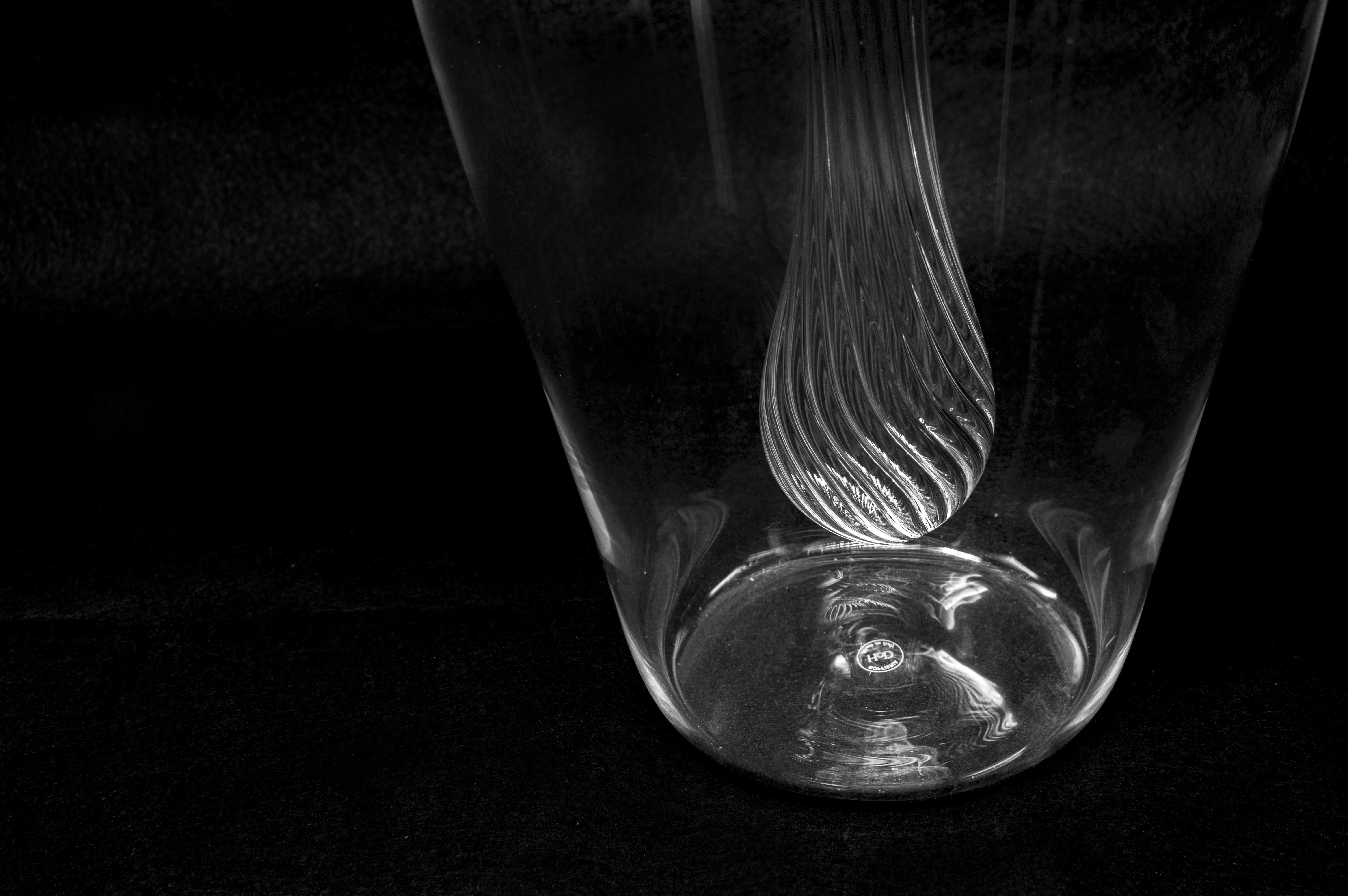 XXI secolo e contemporaneo Vaso in vetro soffiato a due pezzi 'Twist' di Venezia in vendita