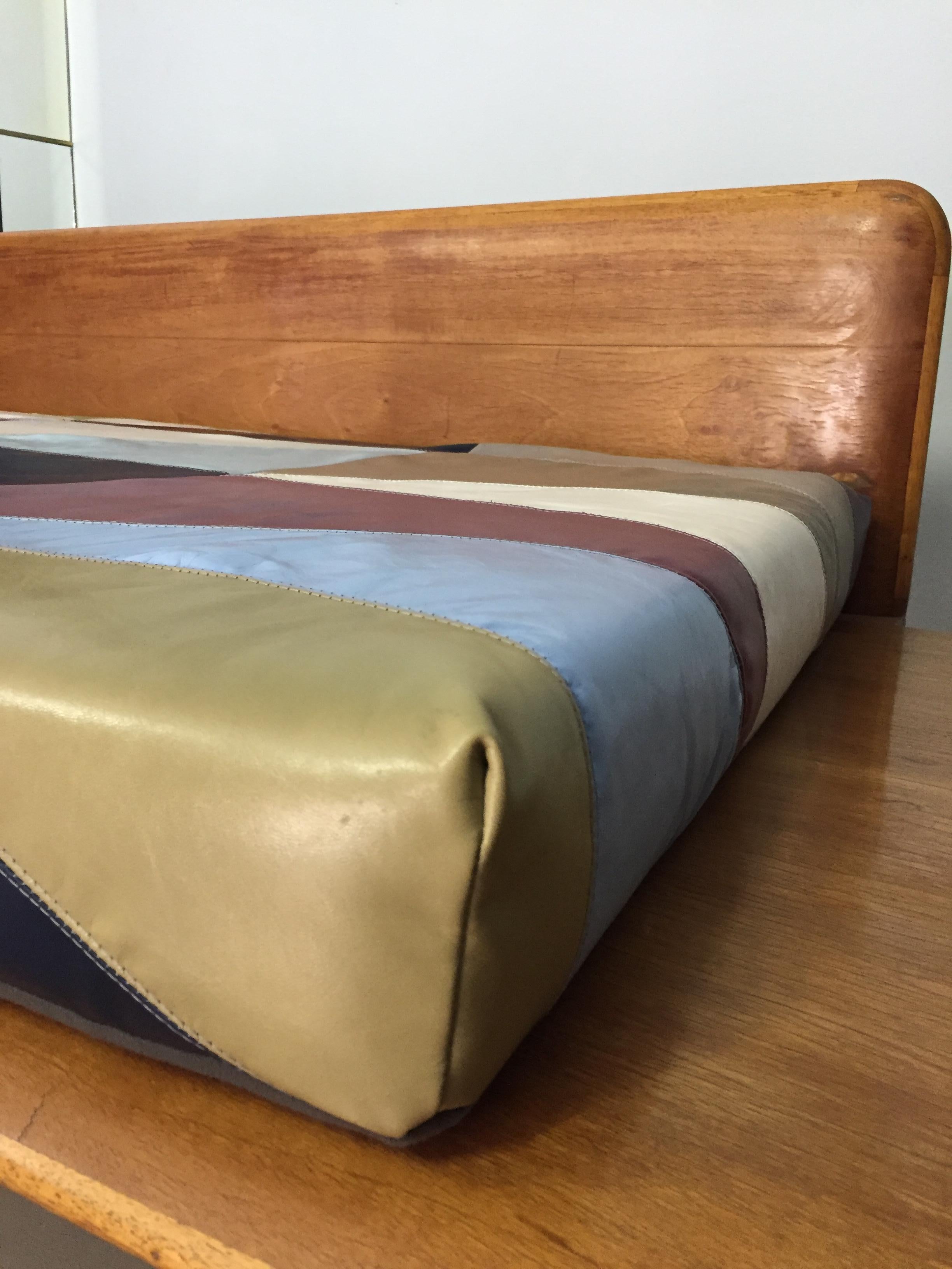 Venice, Neo-Vintage Daybed Sofa For Sale 2