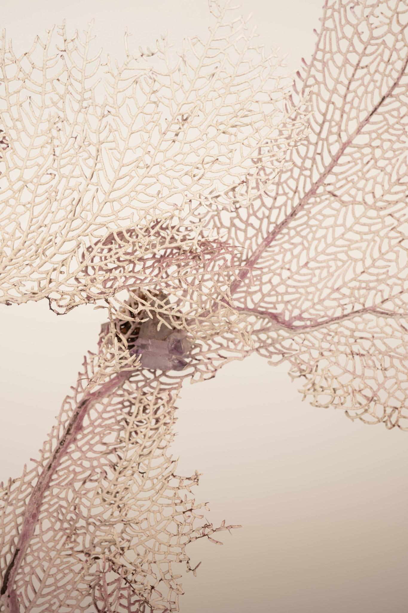 Scultura di ametista Venice Rising Pink Sea Fan Coral Flower in vendita 1
