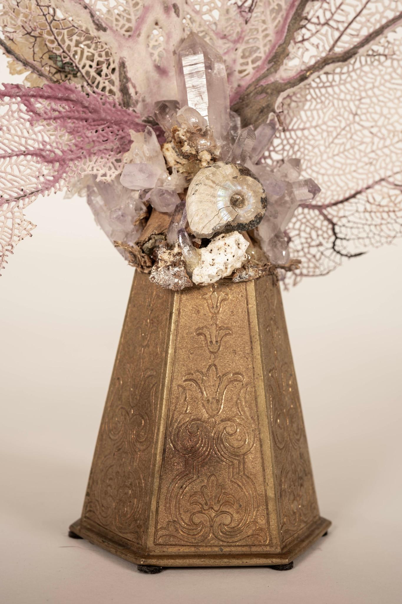 Scultura di ametista Venice Rising Pink Sea Fan Coral Flower in vendita 2