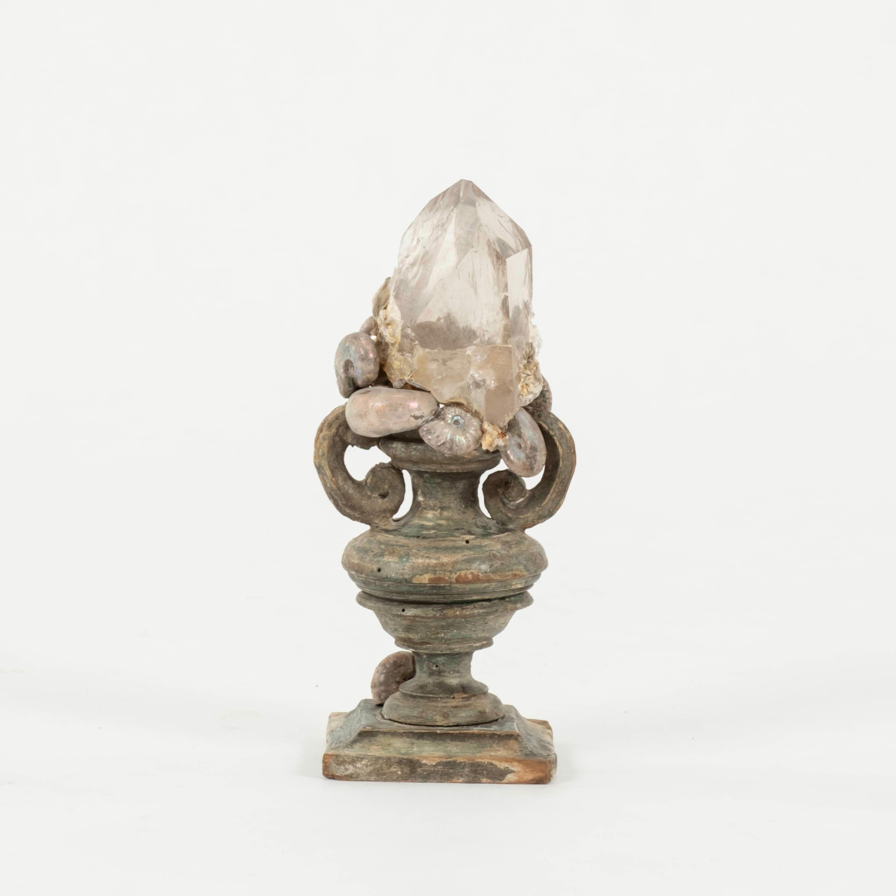 Einzigartige Skulptur aus natürlichen Mineralien mit dem Titel 