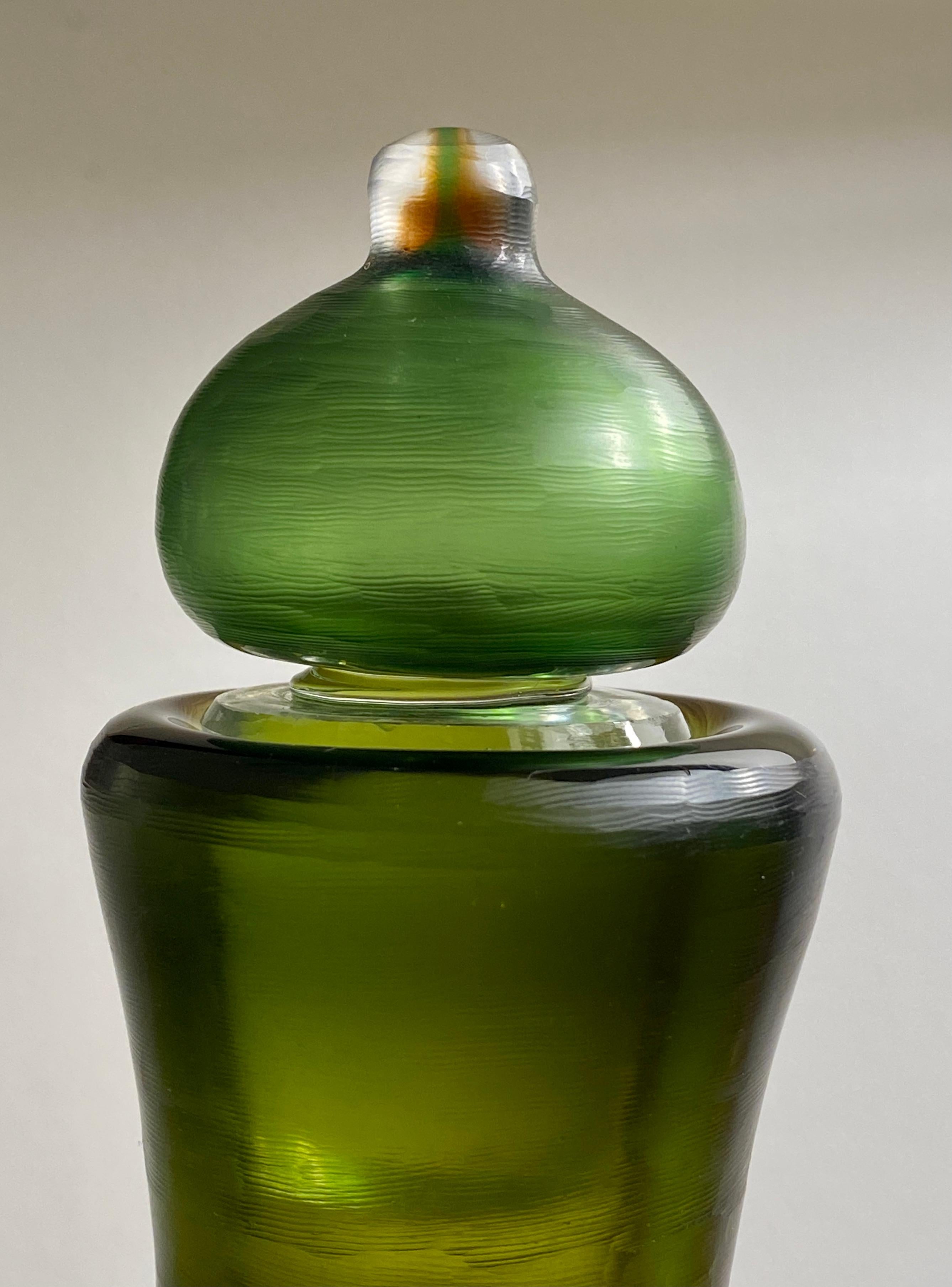 Venini Sommerso Inciso Green Glass Bottle and Stopper For Sale 11