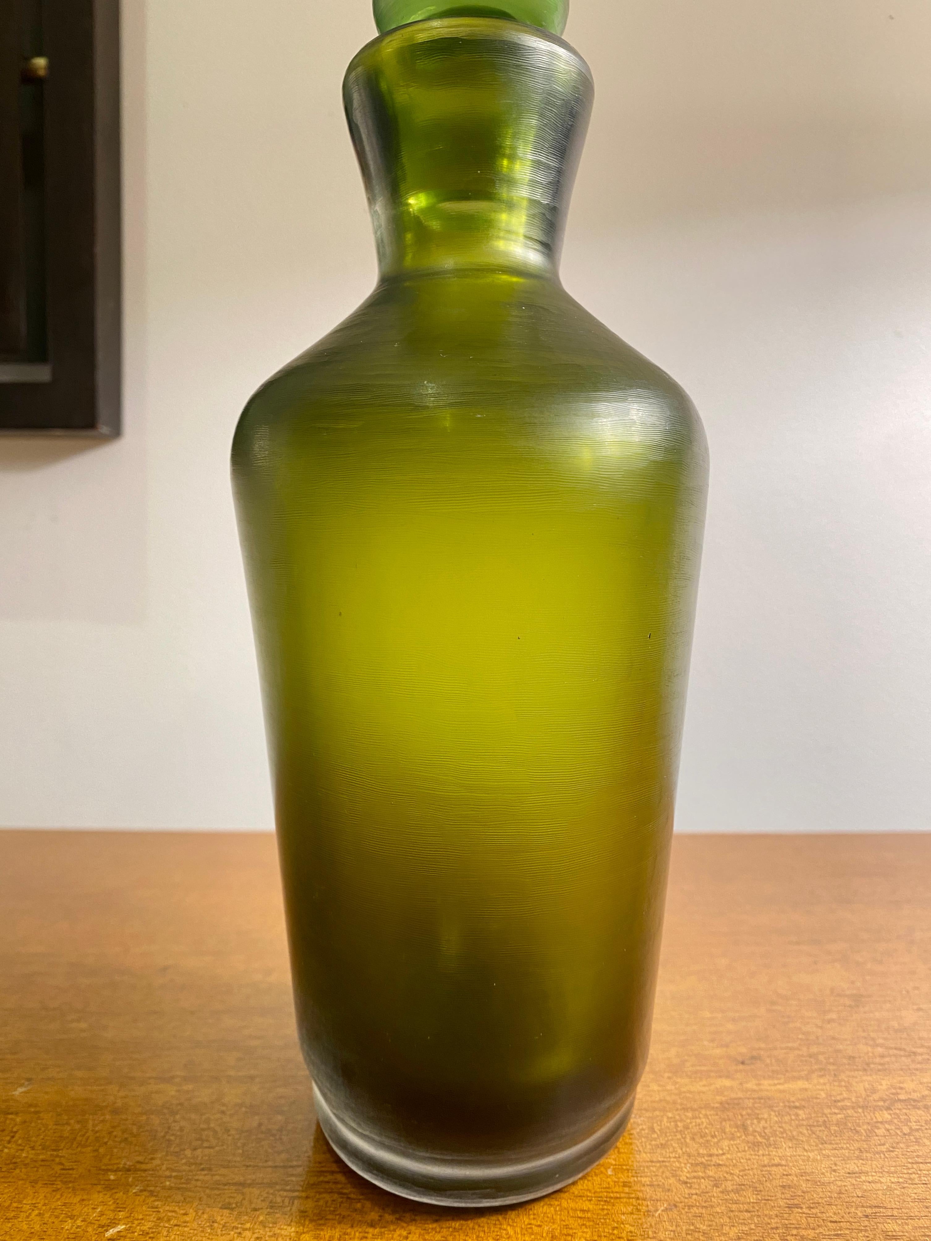 Italian Venini Sommerso Inciso Green Glass Bottle and Stopper For Sale
