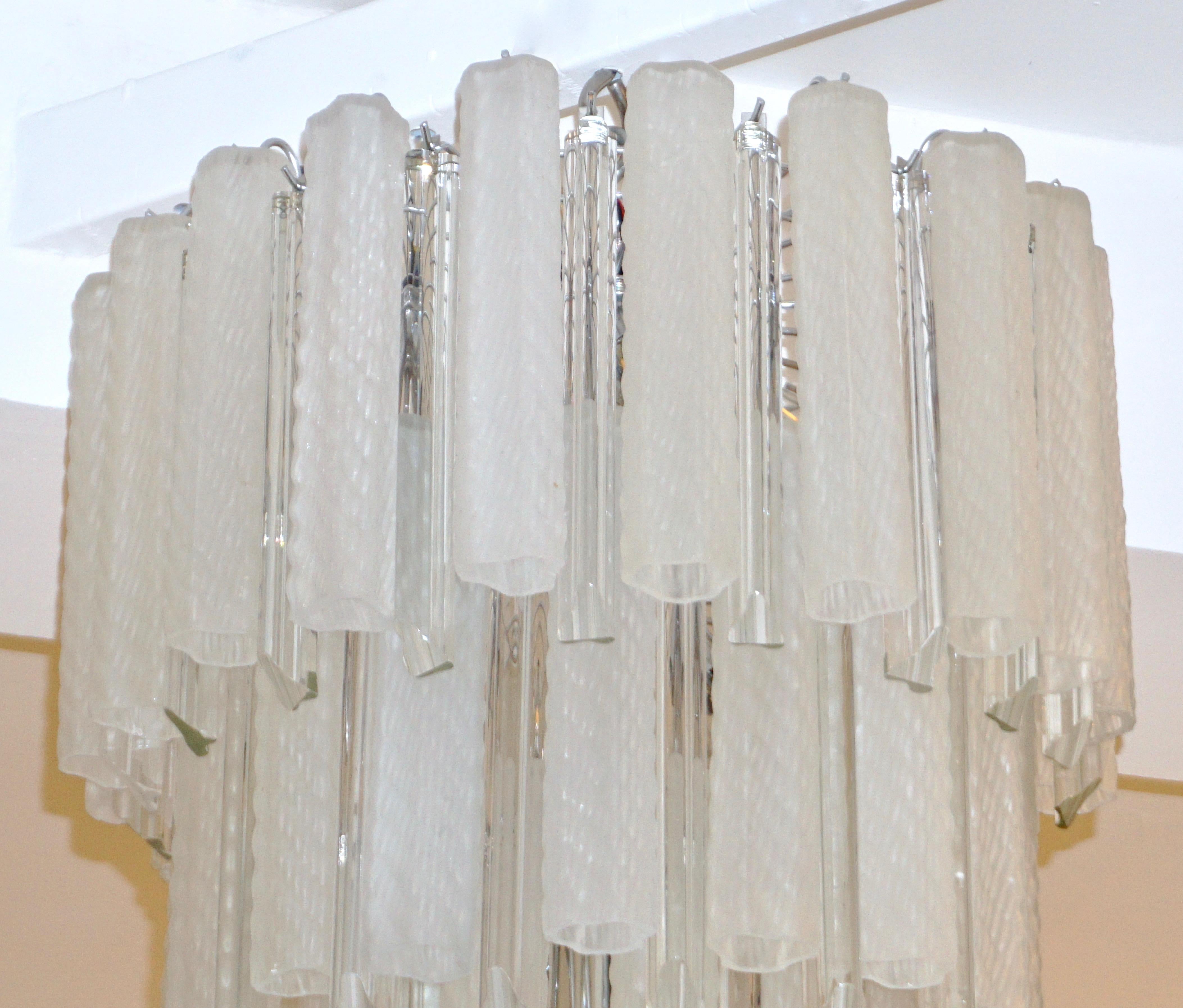 Venini 1960s Cylinder Crystal and White Murano Glass Round Chandelier on Nickel For Sale 1