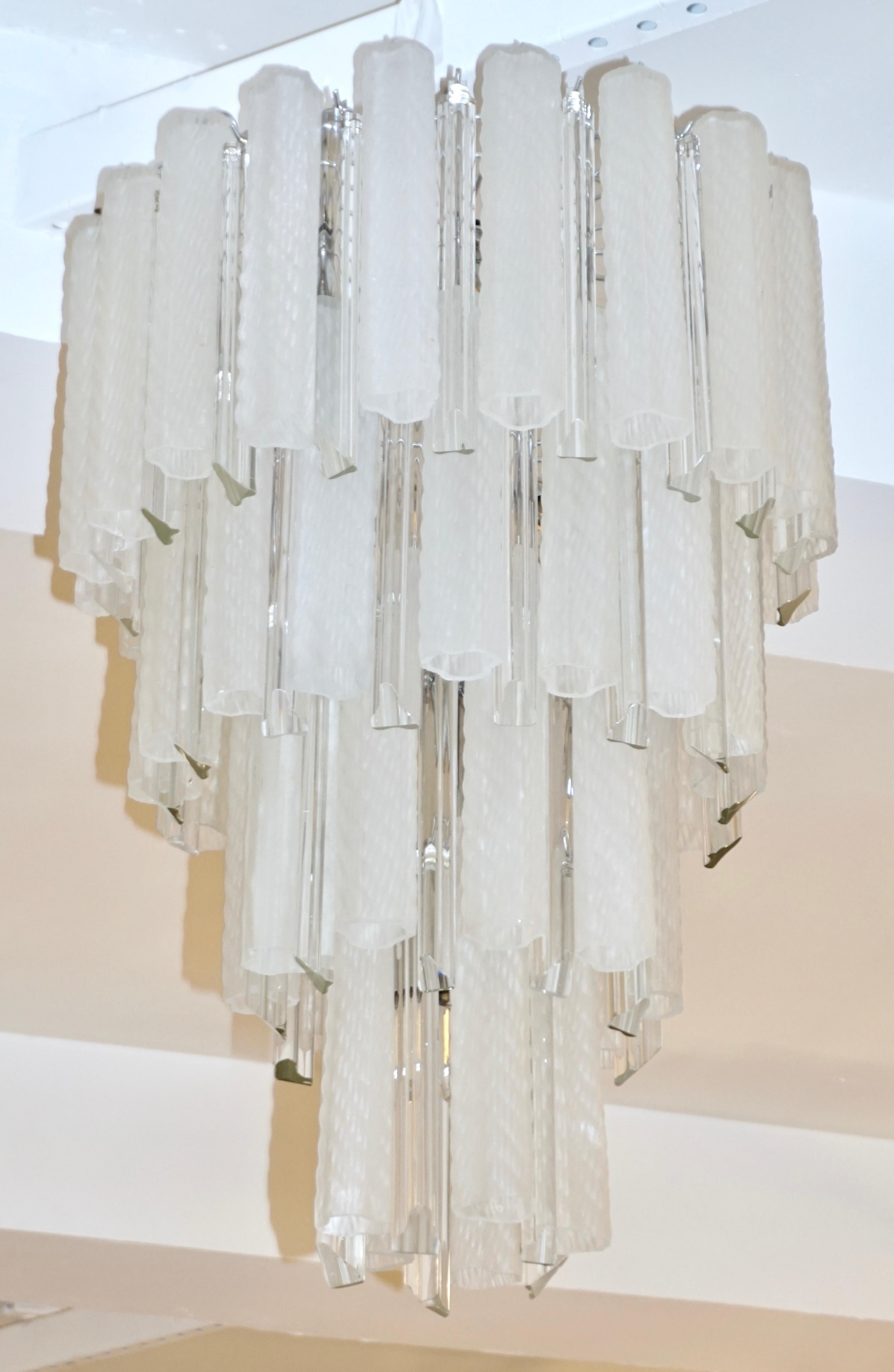 Venini 1960s Cylinder Crystal and White Murano Glass Round Chandelier on Nickel For Sale 3