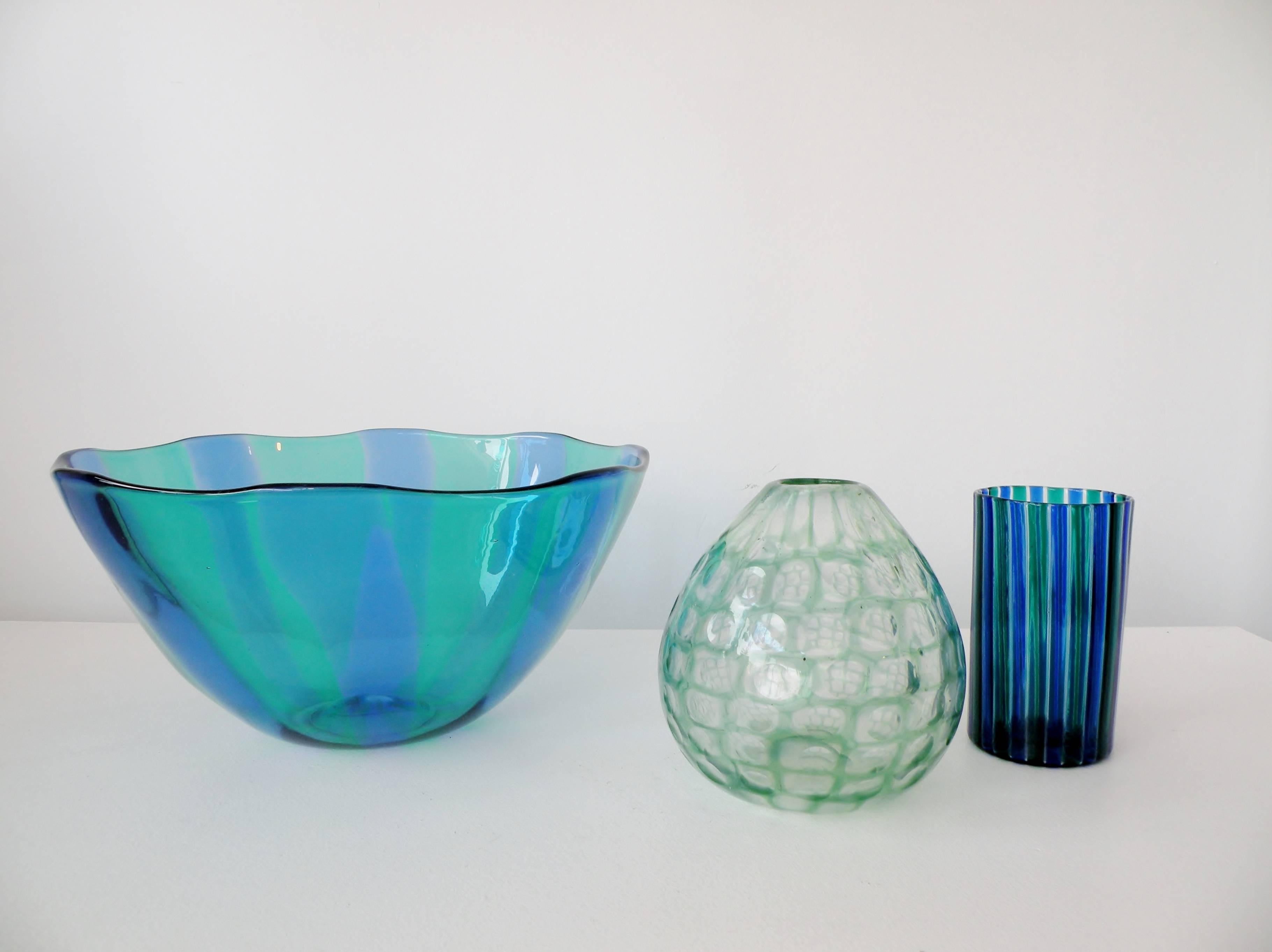 Milieu du XXe siècle Venini 1960s Gio Ponti Vert et bleu Striped Beaker Vase