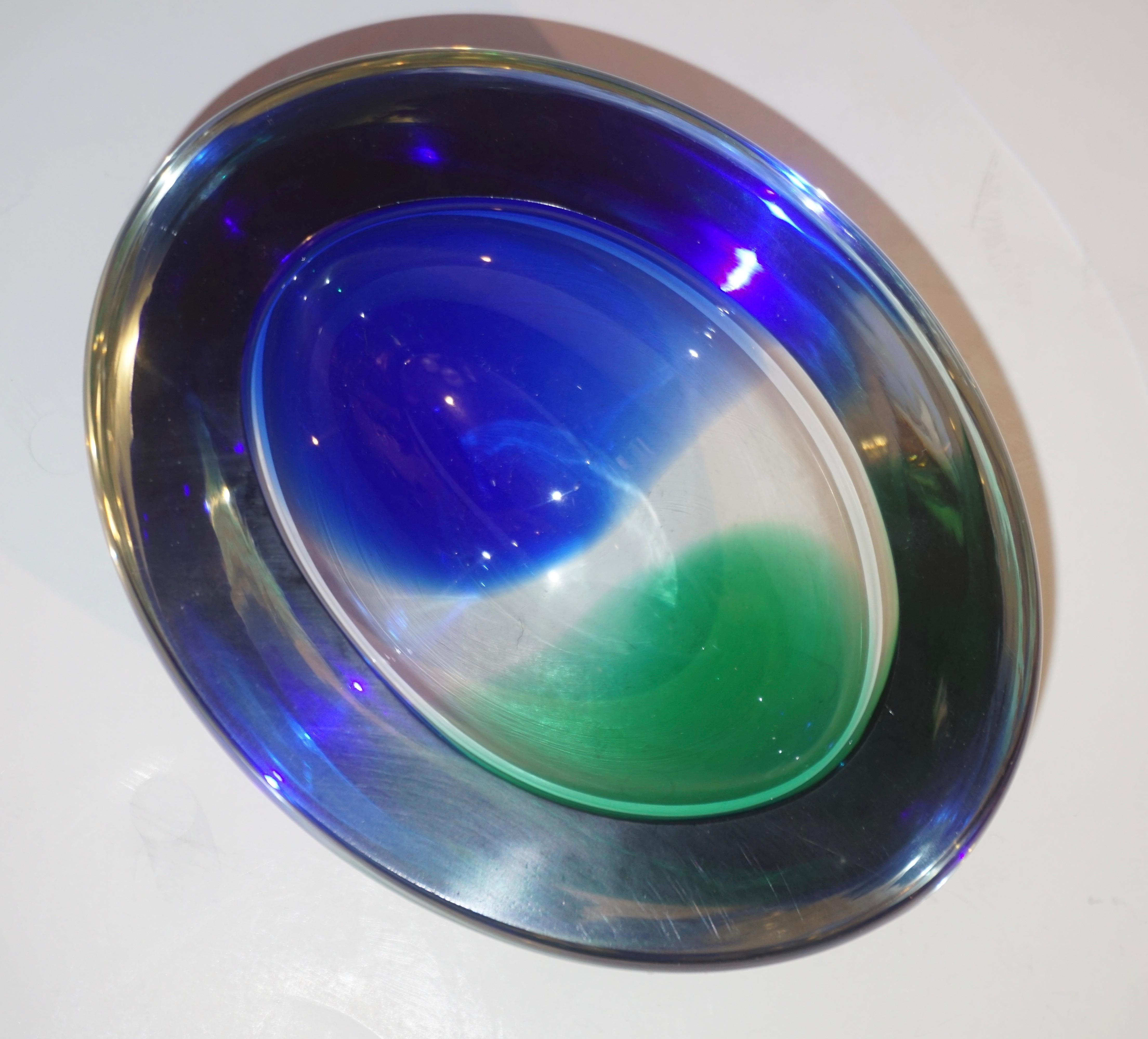 Hand-Crafted Venini 1970s Italian Murano Glass Geometric Oval Blue Green Murano Glass Bowl