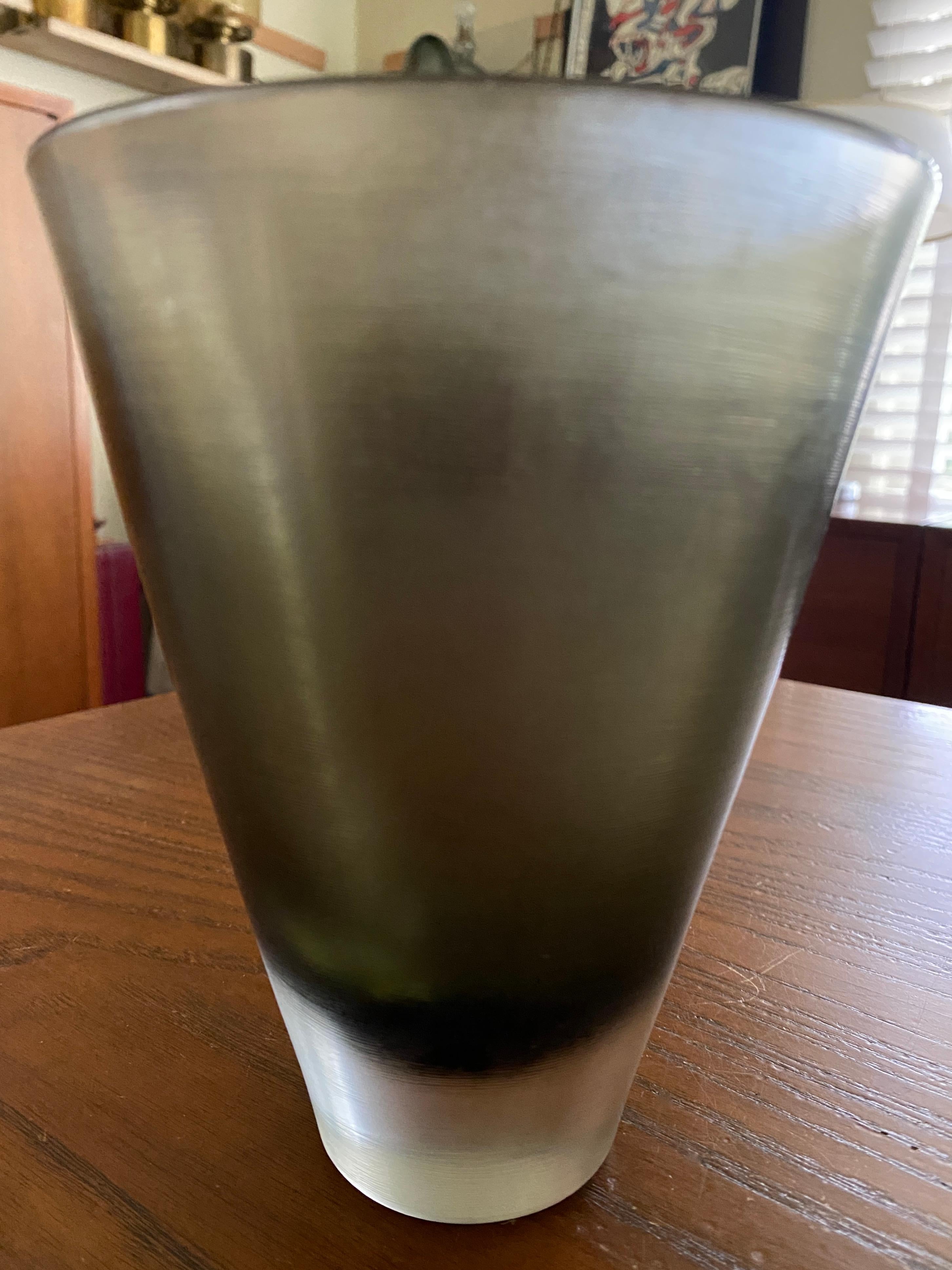 Venini Inciso Gray / Green Glass Vase, Three Line Acid Etched For Sale 2