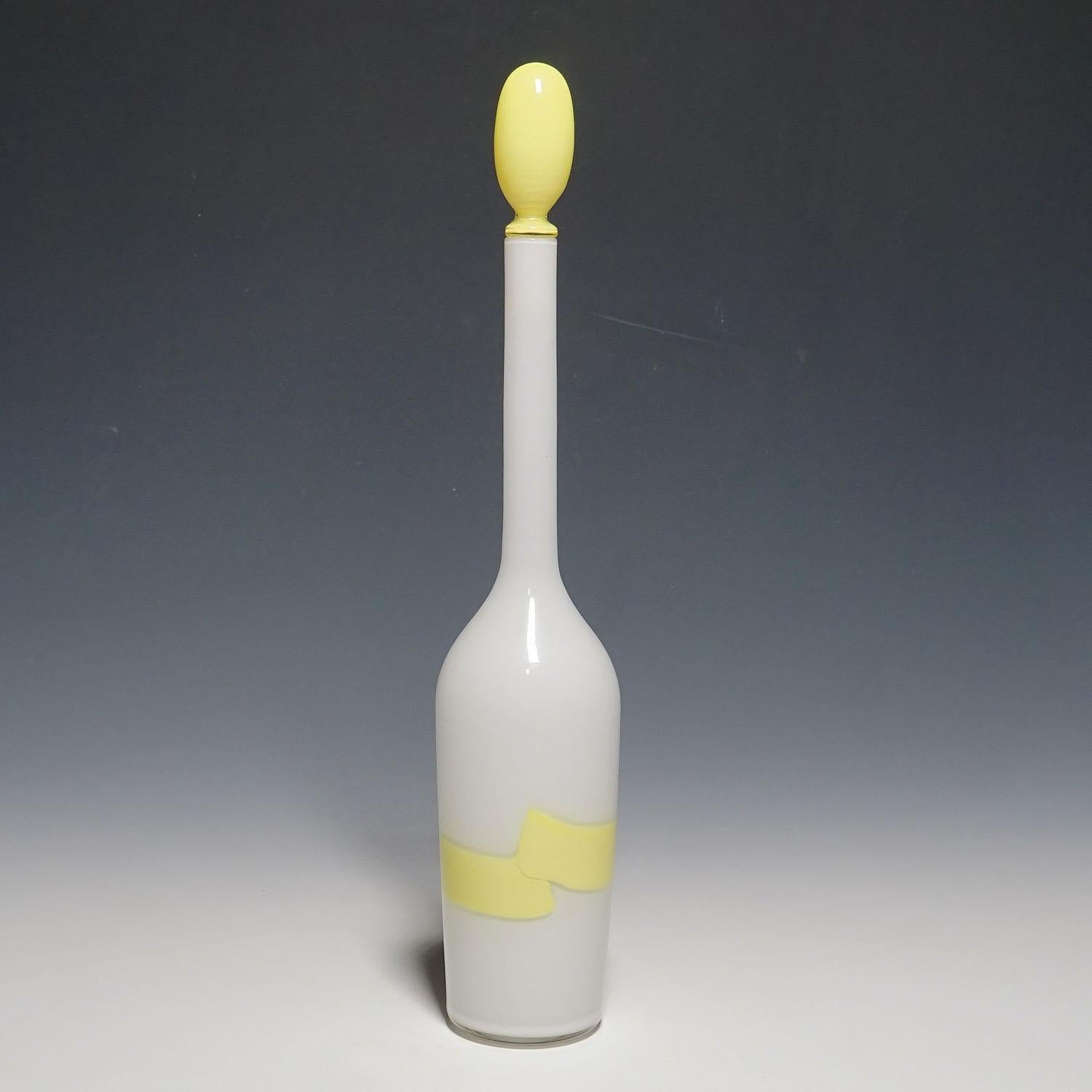 Mid-Century Modern Venini Art Glass Bottle with Fasce Decoration in Yellow, Murano 1950s For Sale