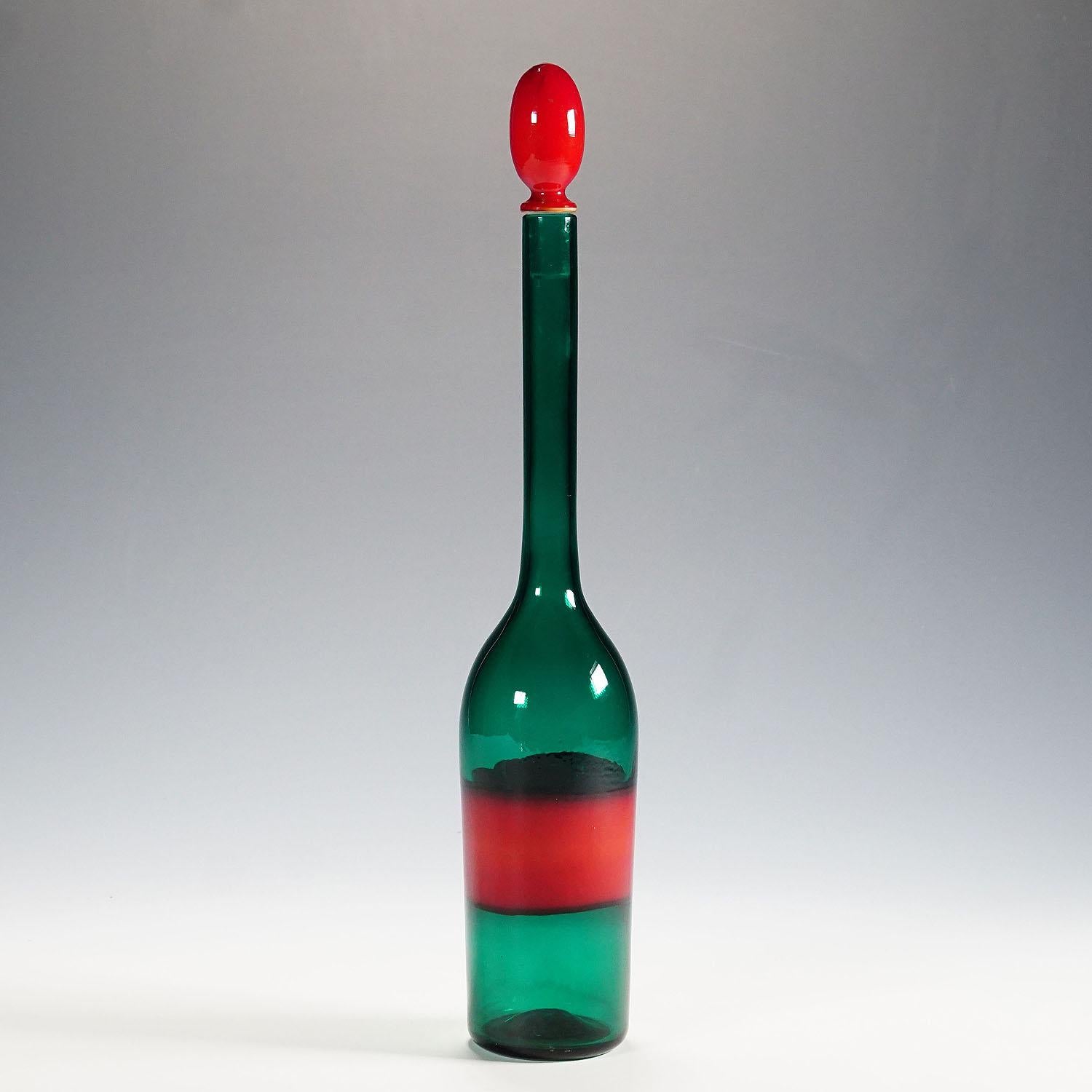 Mid-Century Modern Venini Art Glass Bottle with Fasce Decoration, Murano 1950s For Sale