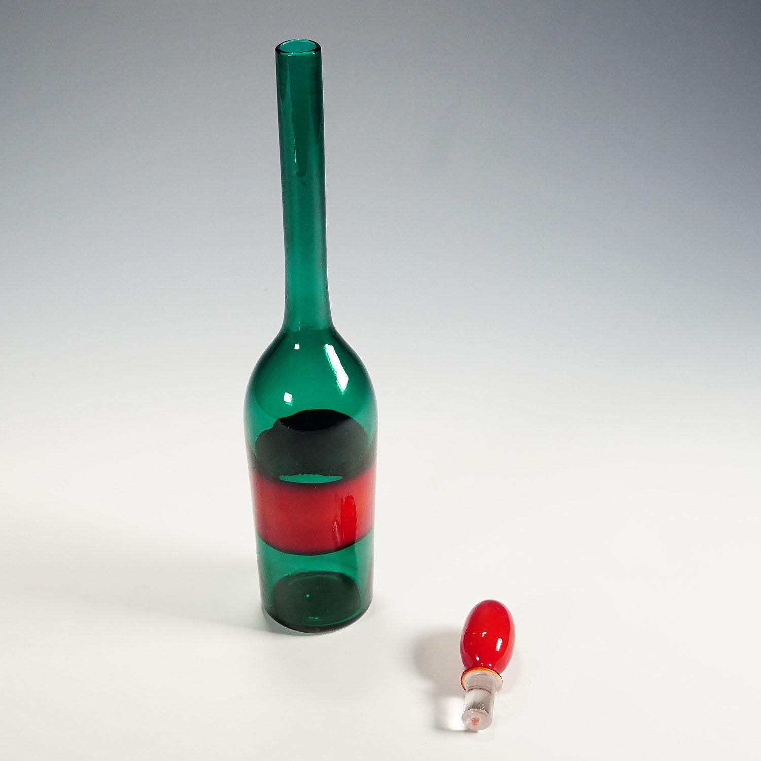 Venini-Kunstglasflasche mit Fasce-Dekoration, Murano, 1950er Jahre (20. Jahrhundert) im Angebot