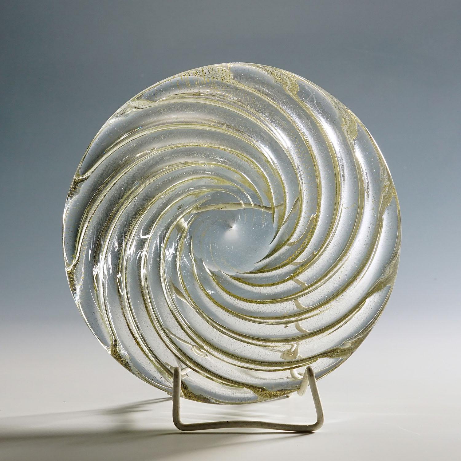 Mid-Century Modern Venini Art Glass Bowl 'Diamante' by Paolo Venini, Murano 1930s For Sale
