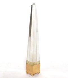 Venini Art Glass Obelisk with Gold Inclusions Mid Century Modern Elegance