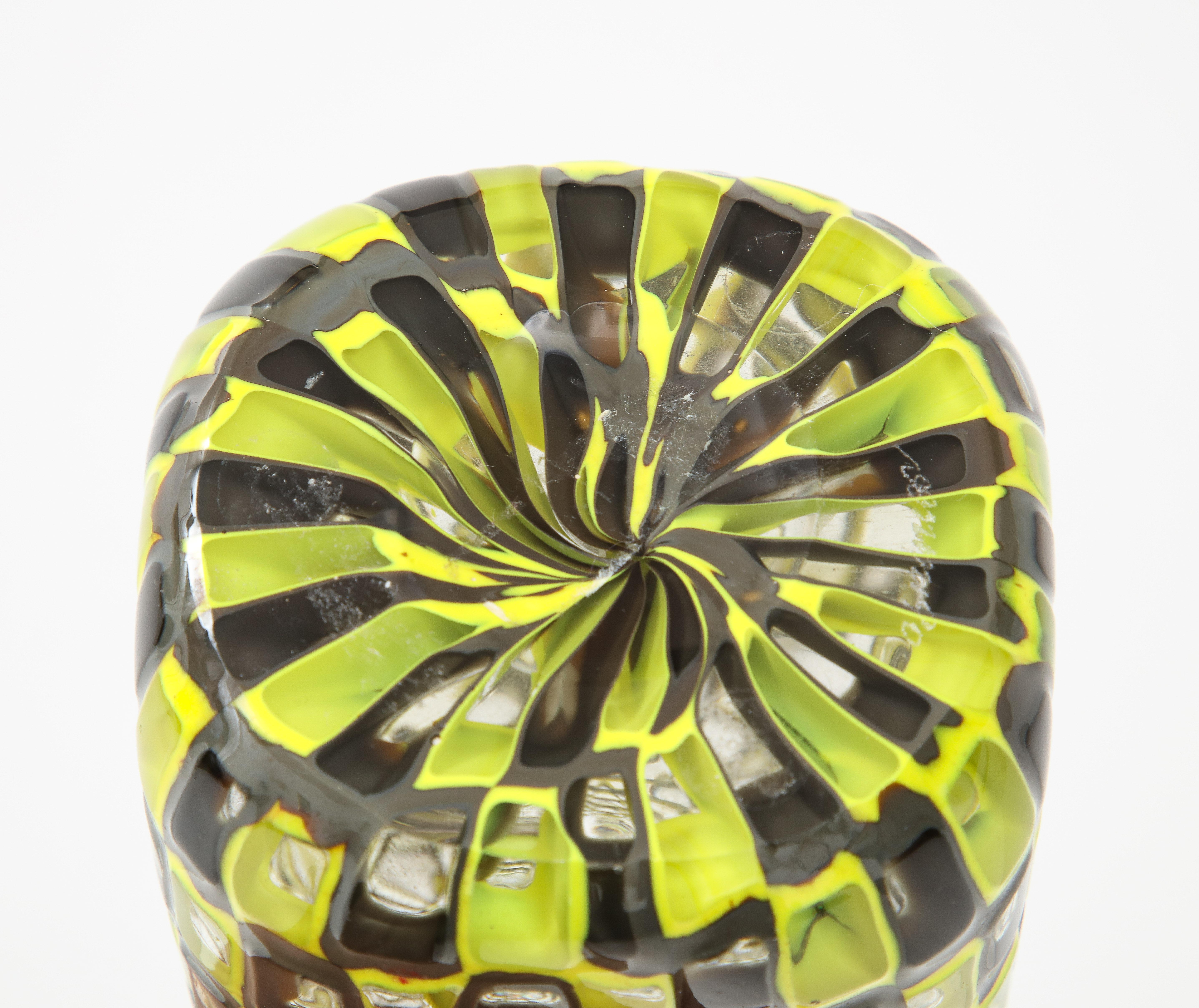 Venini Art Glass Vase, signed For Sale 1