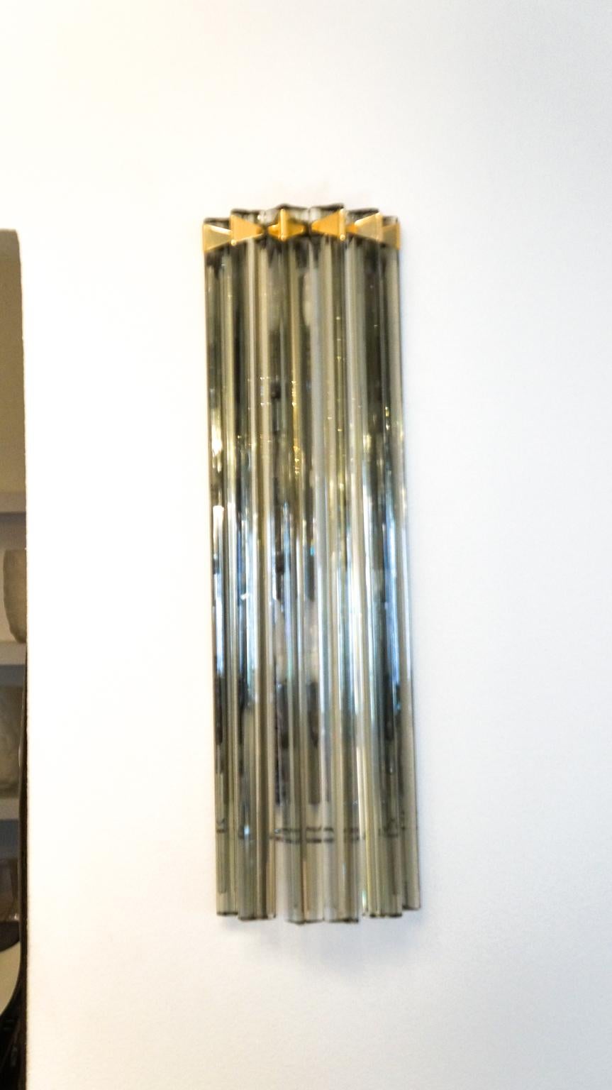 Venini Attributed Midcentury Modern Grey Two of Murano Glass Triedri Sconces For Sale 6