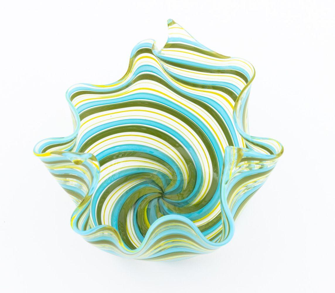 Vetro artistico Venini Attr. Vaso a fazzoletto in vetro artistico di Murano in vendita