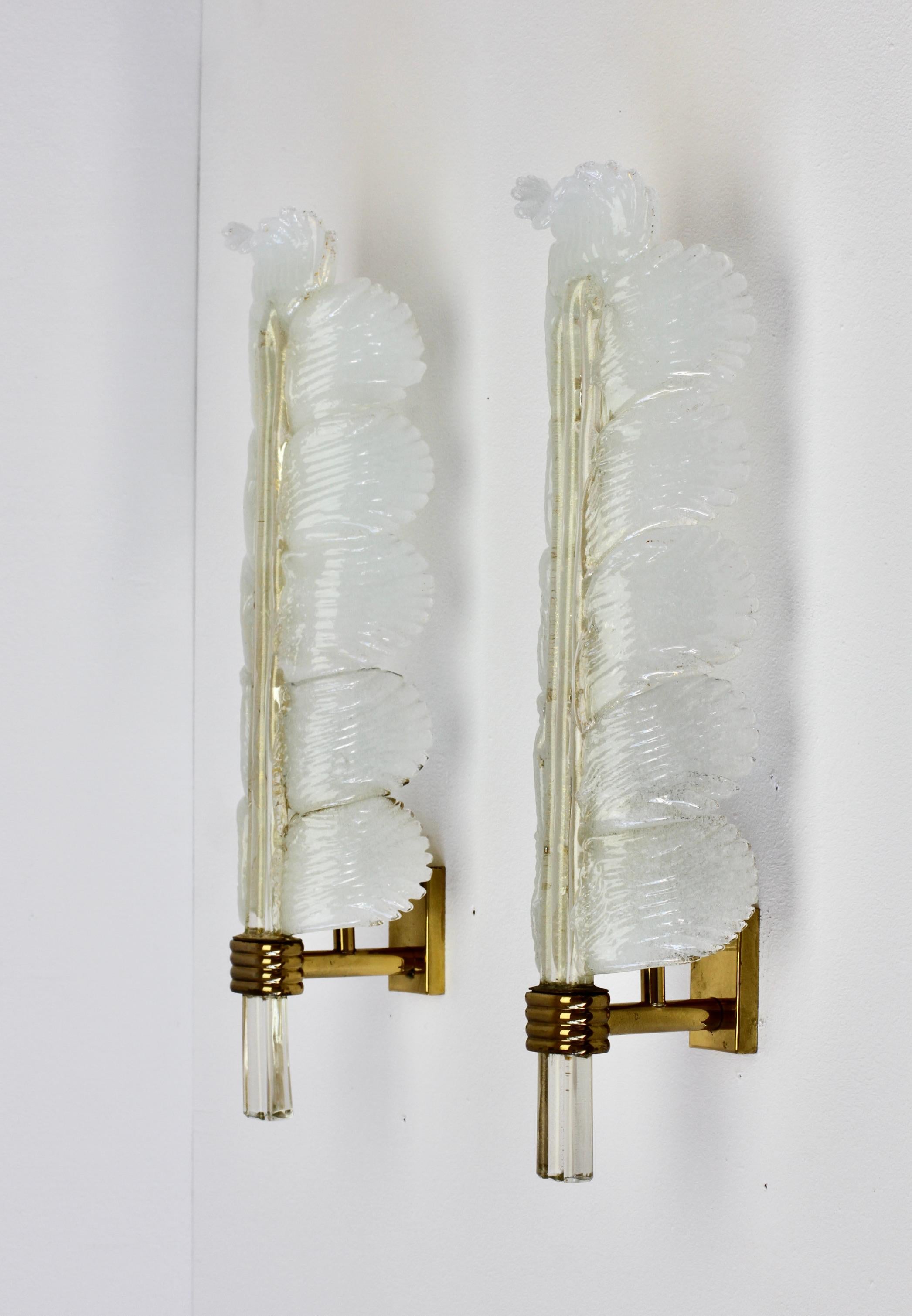 Venini 'attr.' Pair of Gold Leaf Murano Glass Brass Sconces, Wall Lights c.1940s 5