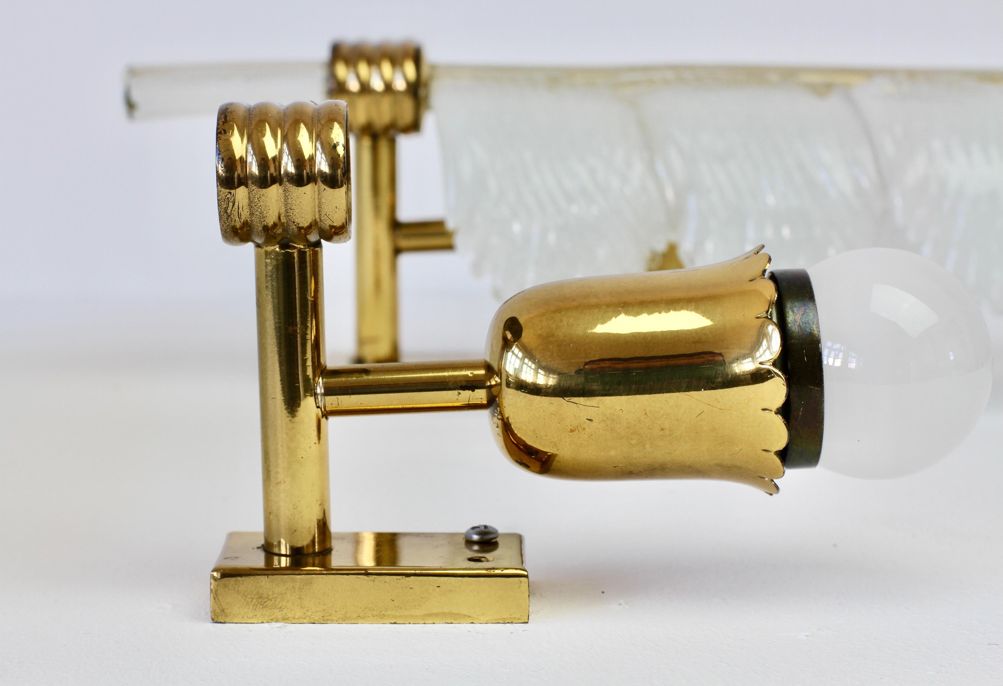Venini 'attr.' Pair of Gold Leaf Murano Glass Brass Sconces, Wall Lights c.1940s 10
