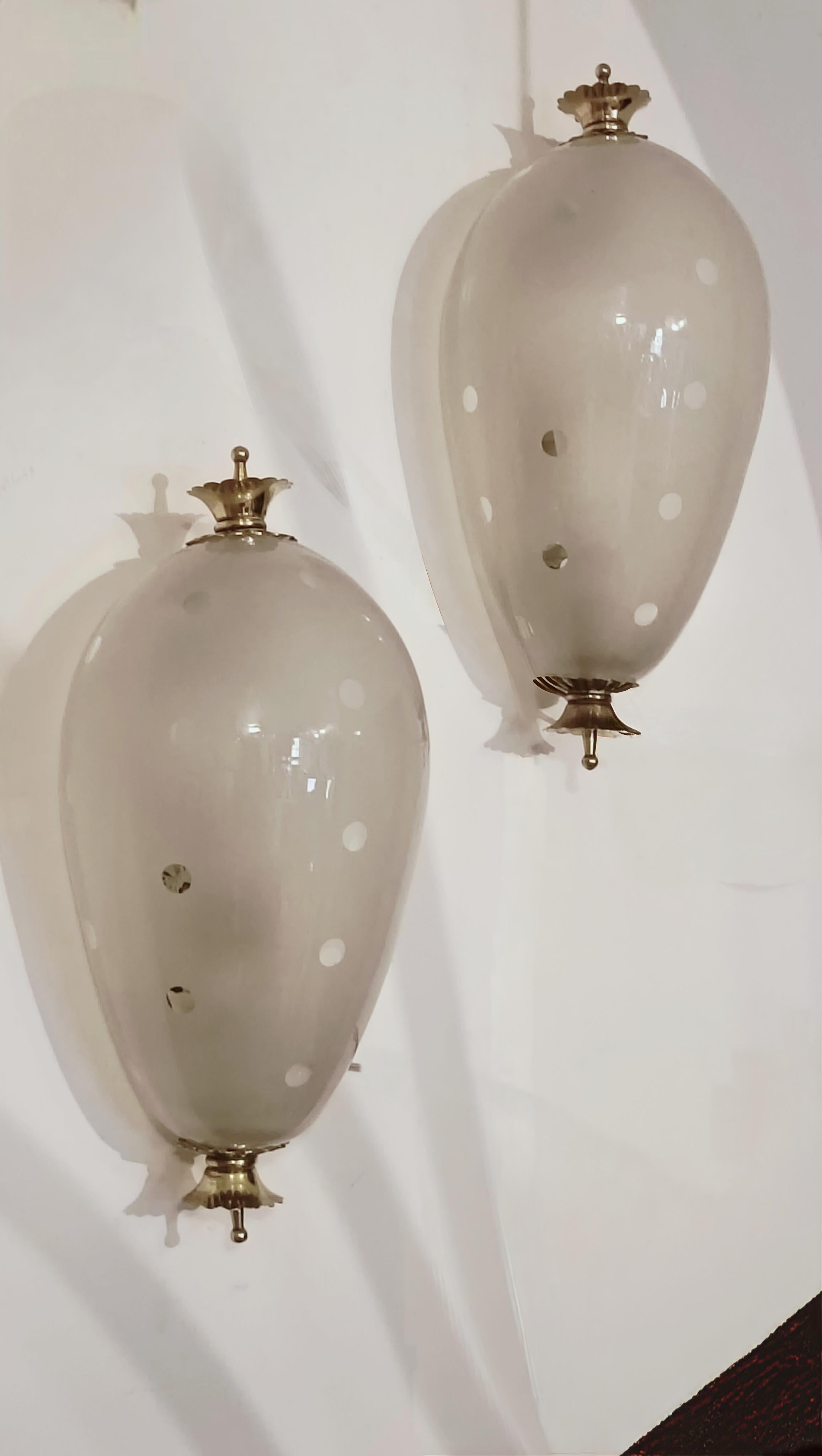 Venini Attrib.Paire d'appliques en verre de Murano et laiton, Italie 40 Bon état - En vente à Naples, IT