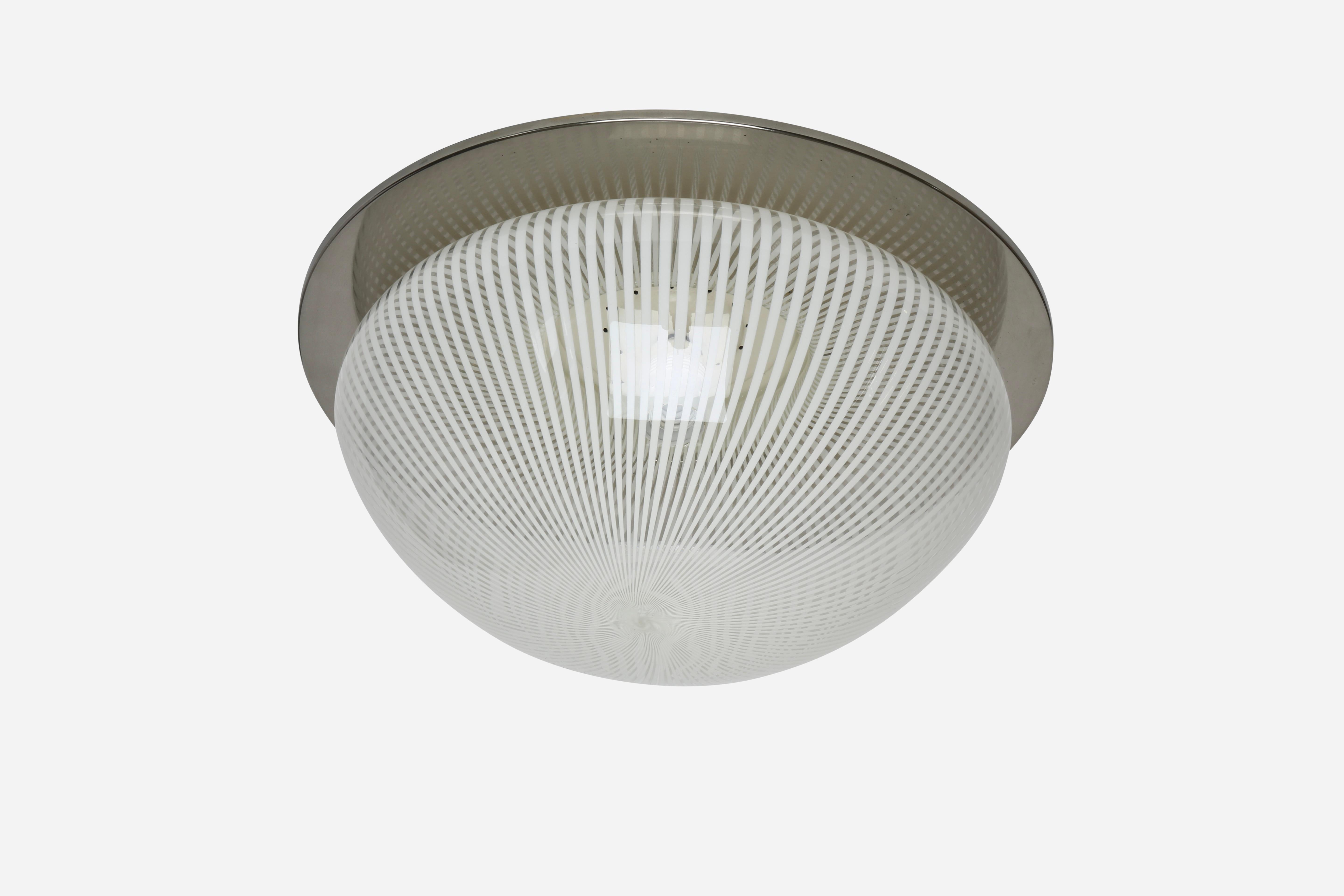 Mid-Century moderno Venini ha attribuito a Murano una lampada da incasso in vetro, Italia, circa 1960 in vendita