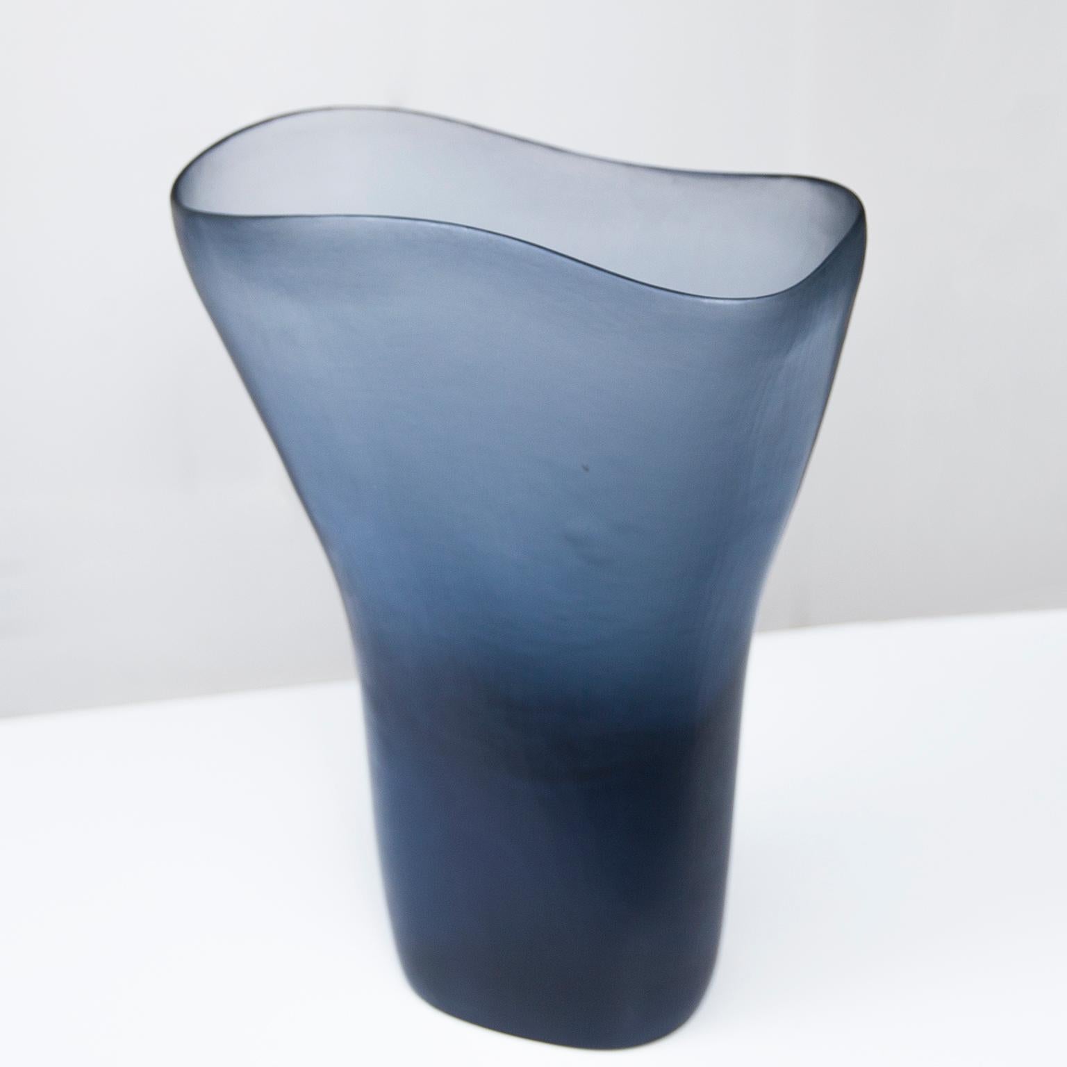 Murano Glass Venini Battuto Monumental Vase Tobia Scarpa 1959 Signed For Sale