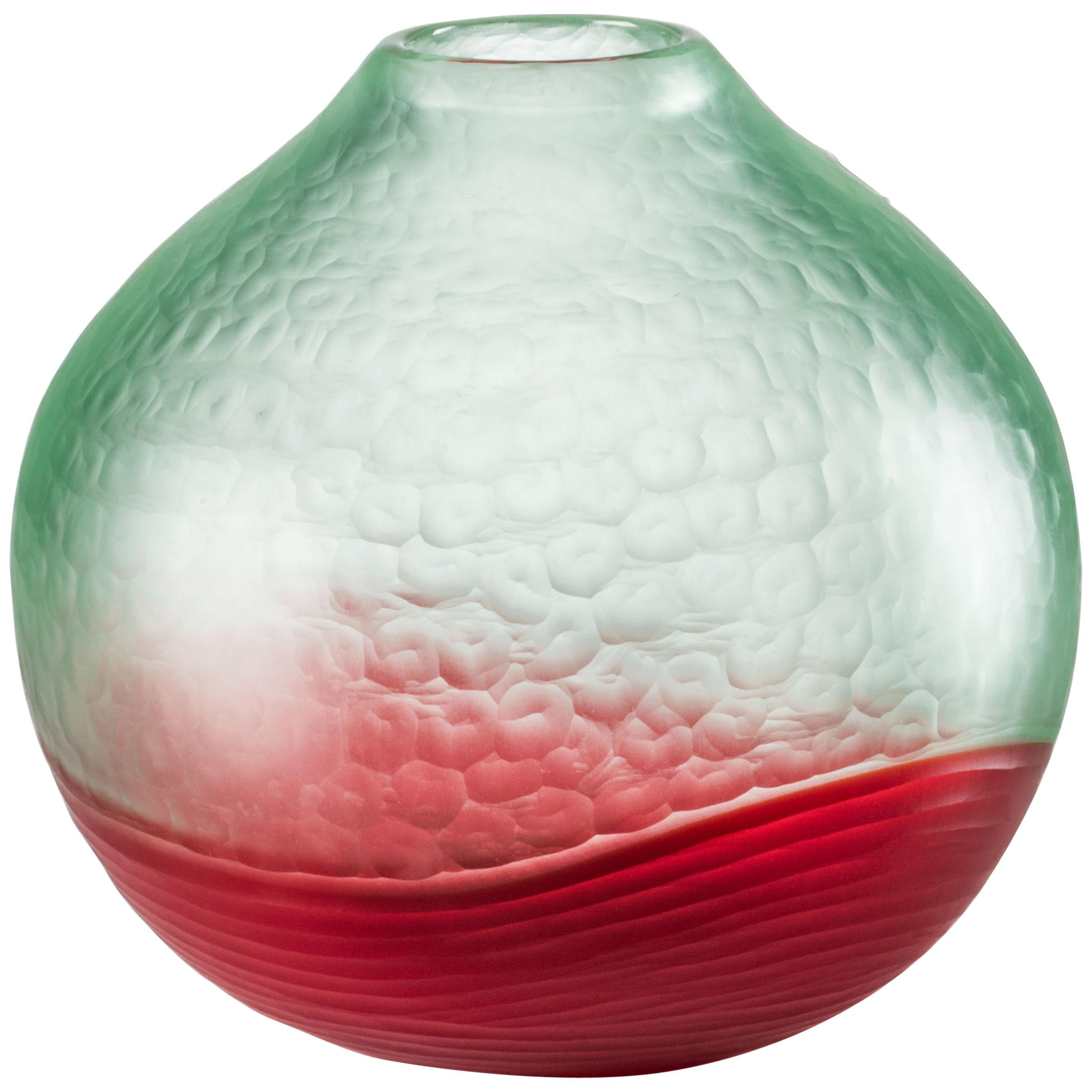 Vase multicolore Venini Battuto en vert clair et rouge par Carlo Scarpa en vente