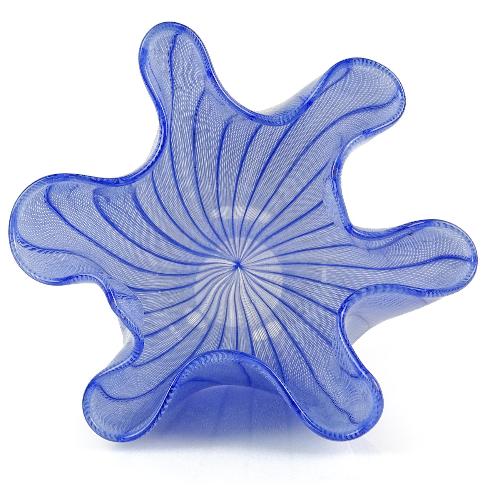 Venini Bianconi Murano Blue Italian Art Glass Fazzoletto Handkerchief Vase In Good Condition In Kissimmee, FL