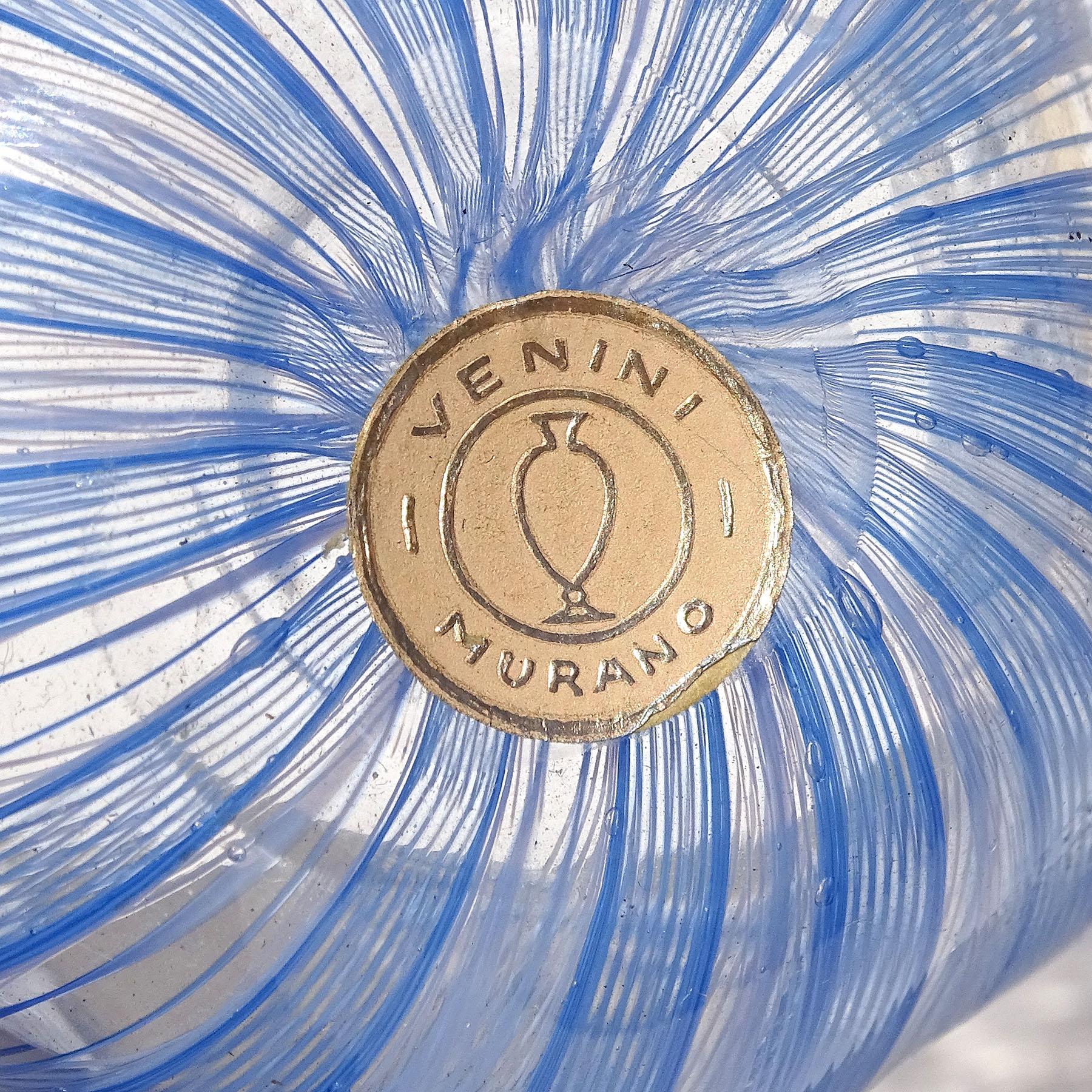 Venini Bianconi, Fazzoletto-Vase aus italienischem Murano-Kunstglas in Blau und Weiß, Zanfirico (20. Jahrhundert) im Angebot
