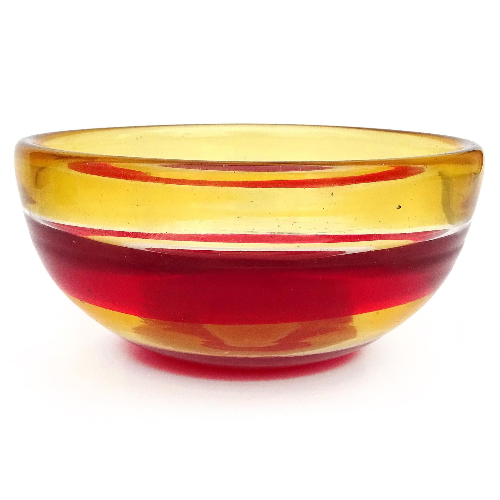 Hand-Crafted Venini Bianconi Murano Fasce Orizzontali Red Yellow Bands Italian Art Glass Bowl