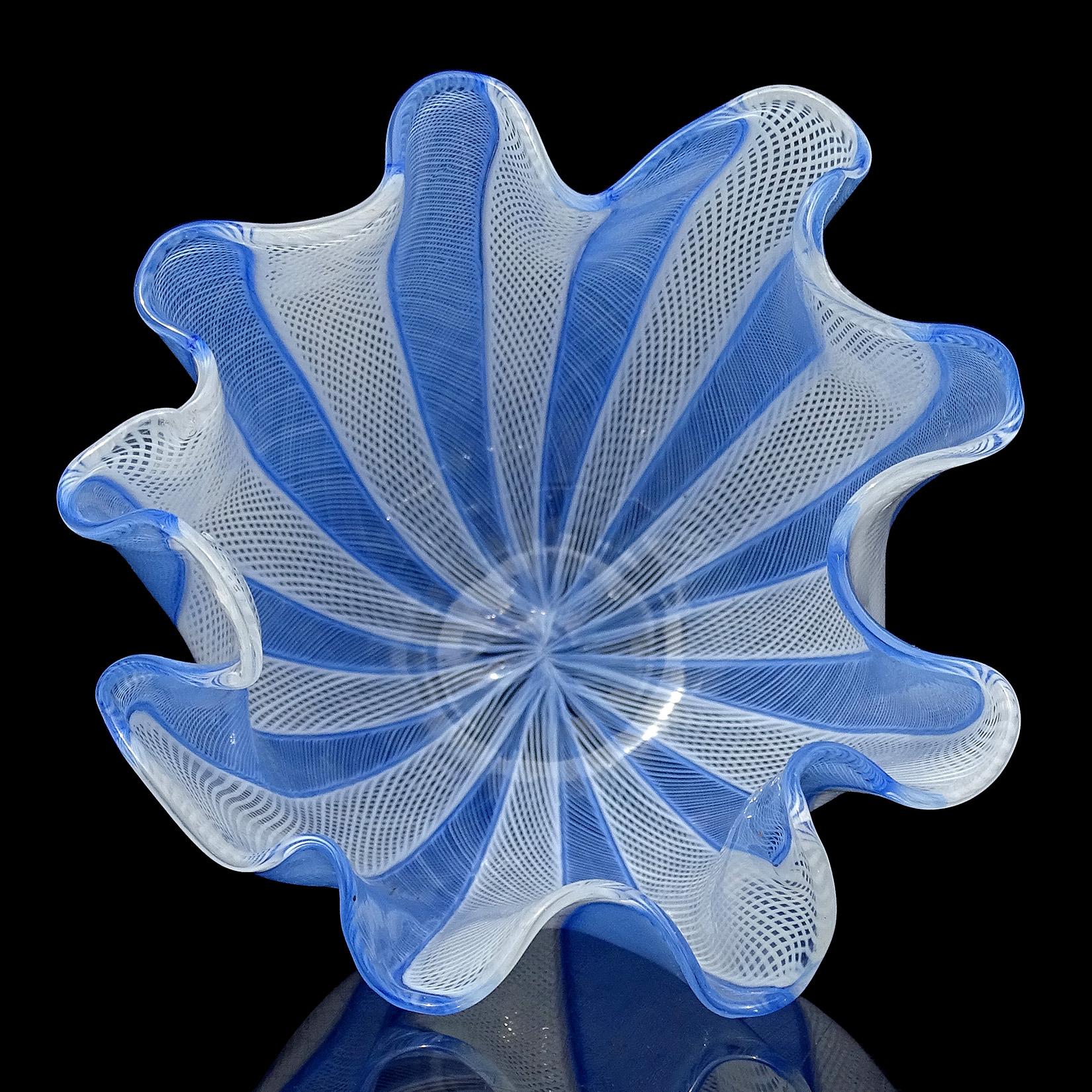 Venini Bianconi Murano Italian Art Glass Fazzoletto Handkerchief Ribbons Vase In Good Condition In Kissimmee, FL