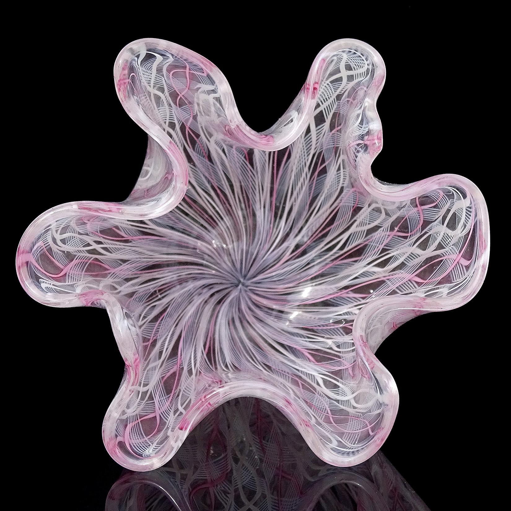 Venini Bianconi Murano Pink White Italian Art Glass Fazzoletto Handkerchief Vase In Good Condition In Kissimmee, FL