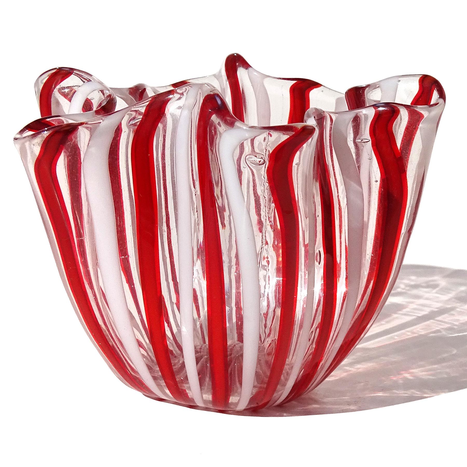 Mid-Century Modern Venini Bianconi Murano Red White Ribbons Italian Art Glass Fazzoletto Vase For Sale