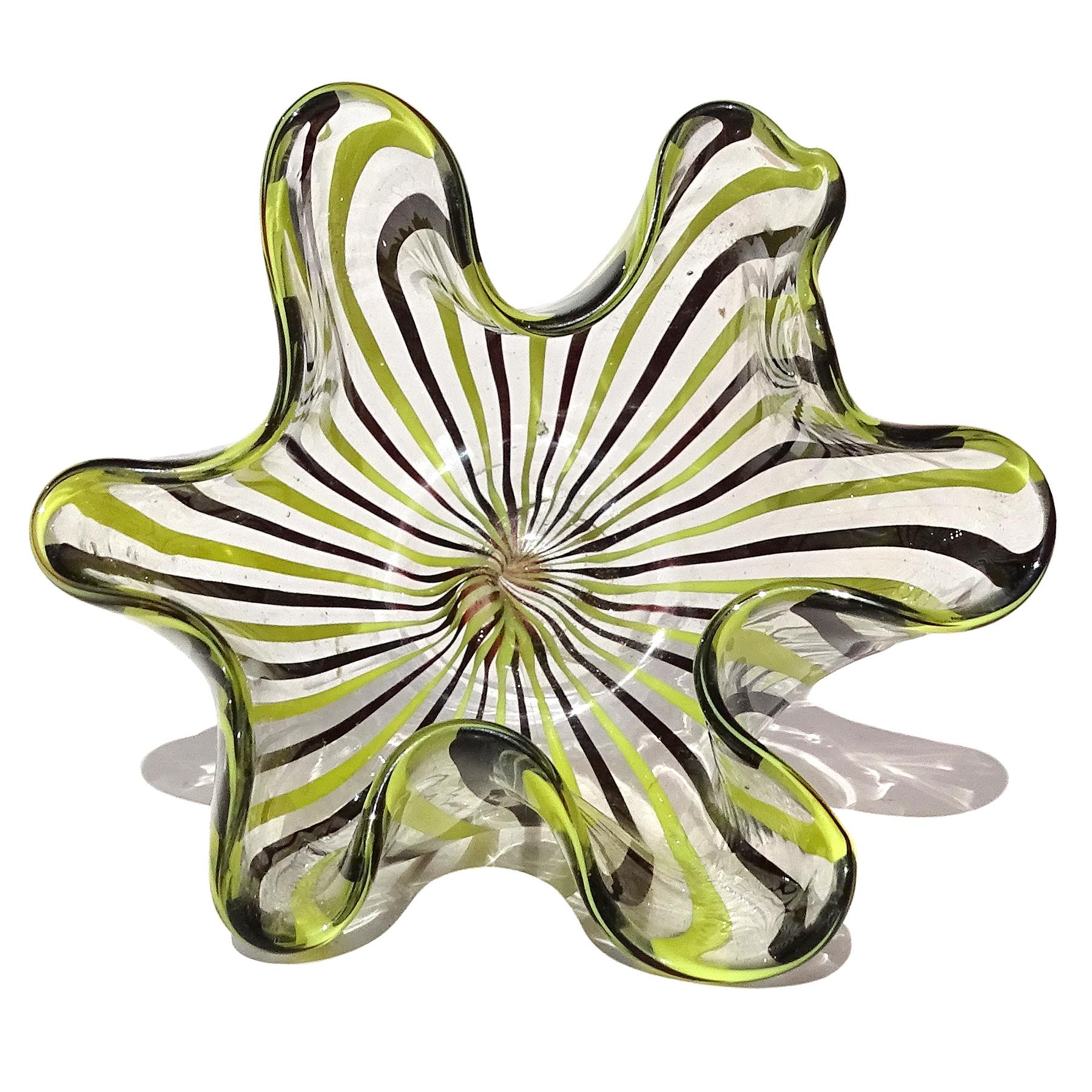 20ième siècle Venini Vase Fazzoletto en verre d'art italien Murano jaune et rubans noirs en vente