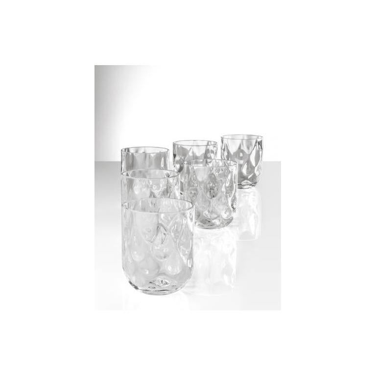 Bicchieri Carnevale glass set, designed and manufactured by Venini, consists of 6 Murano glass glasses.

Dimensions: Ø 8 cm, H 9 cm.