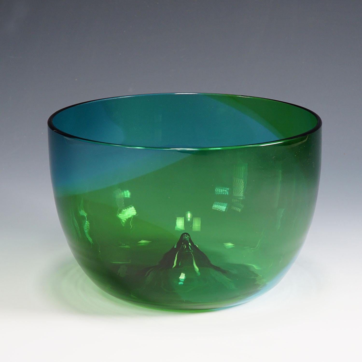 A blue and green a fasce a spirale bowl from the Coreani series. Designed in 1966 by Tapio Wirkkala for Venini. Produced by Venini, Murano. Incised signature 