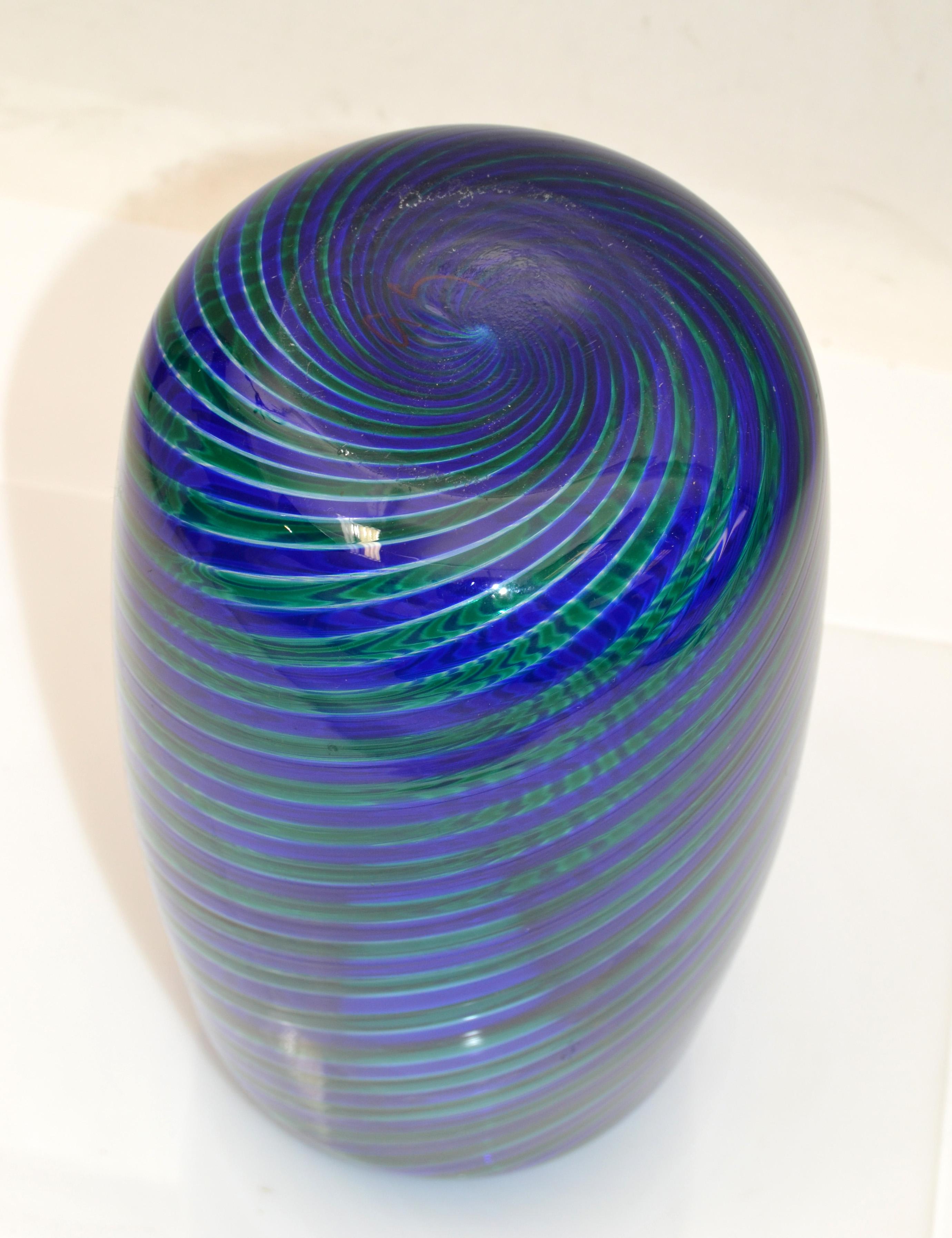 Venini Bulgarov 1970 Blue & Green Color Striped Blown Murano Glass Vase, Italy For Sale 2