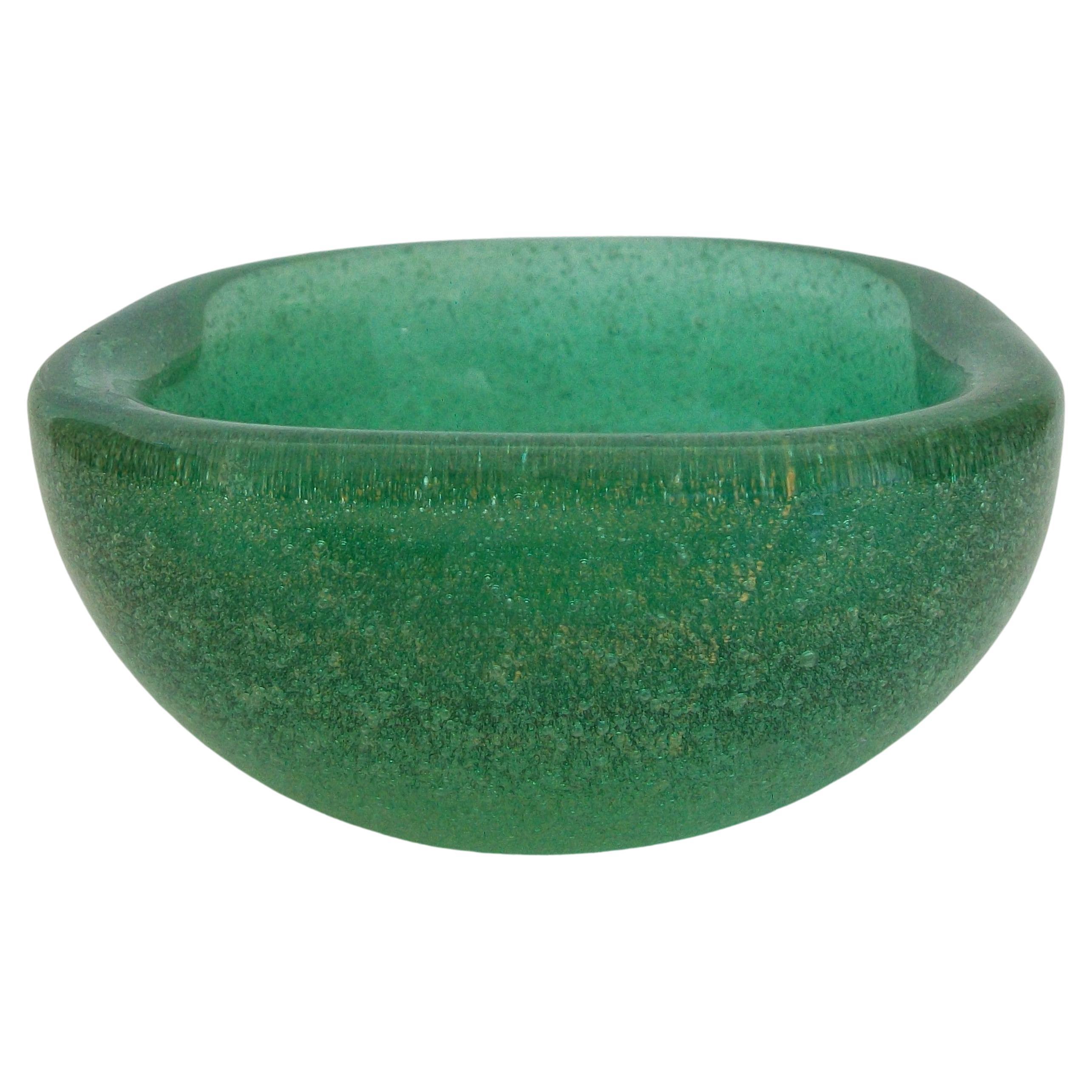 VENINI - CARLO SCARPA - Sommerso Bollicine Green Glass Bowl, Italy, Circa 1940 For Sale