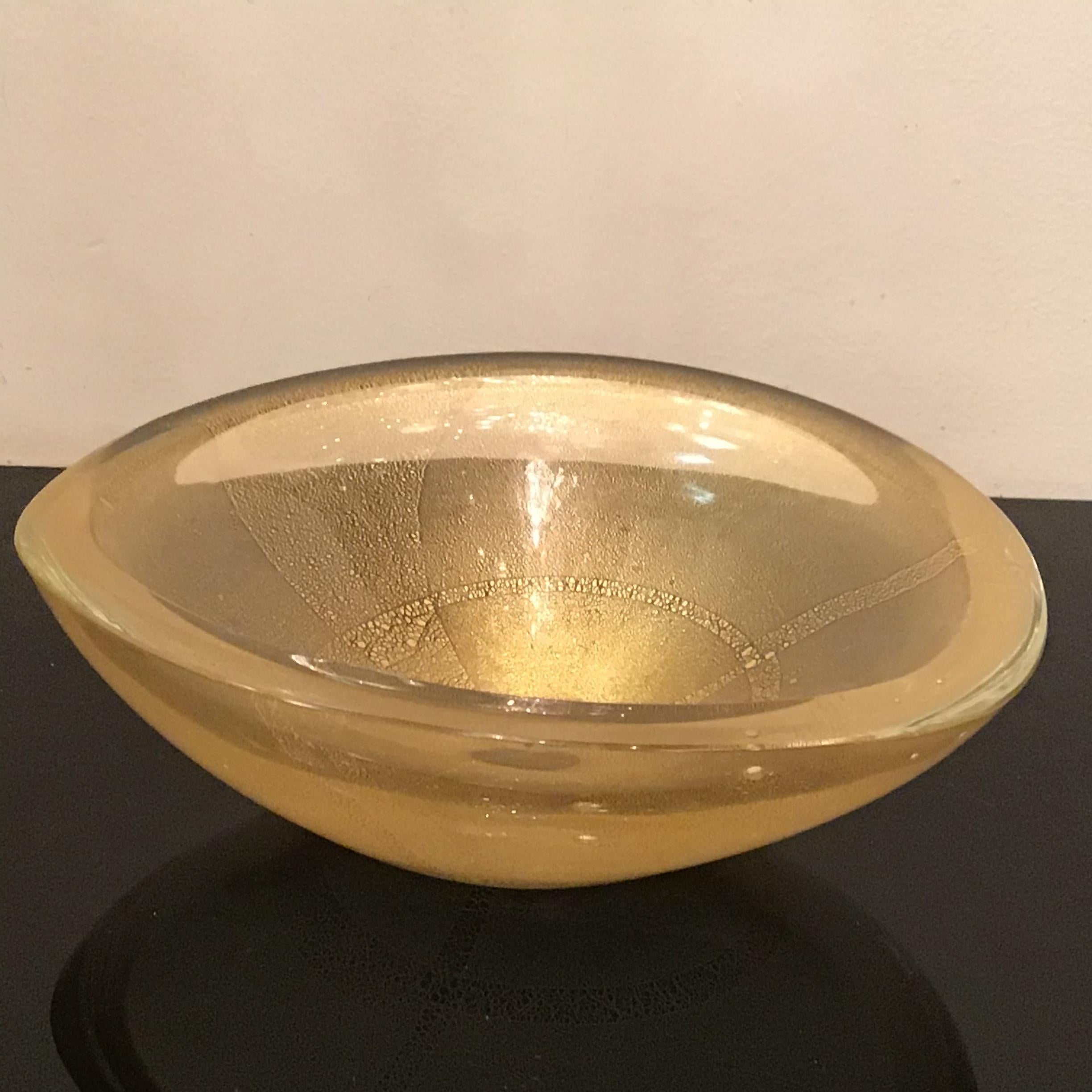 Venini Centerpiece Murano Glass Gold 1950 Italy For Sale 6