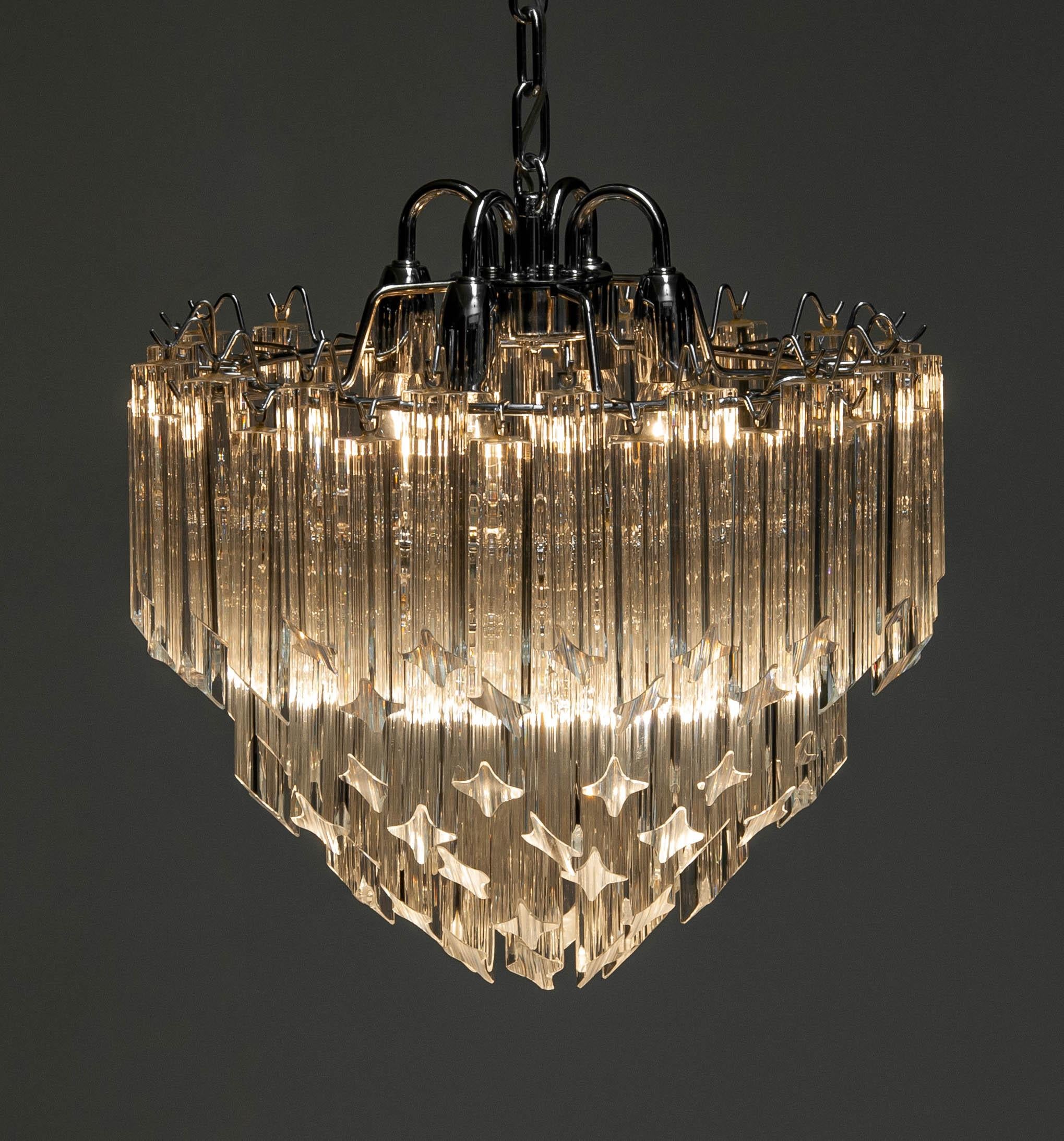 Late 20th Century Venini Chrome Tiered Chandelier With 91 Clear Triedri Murano Crystals Italy 1980