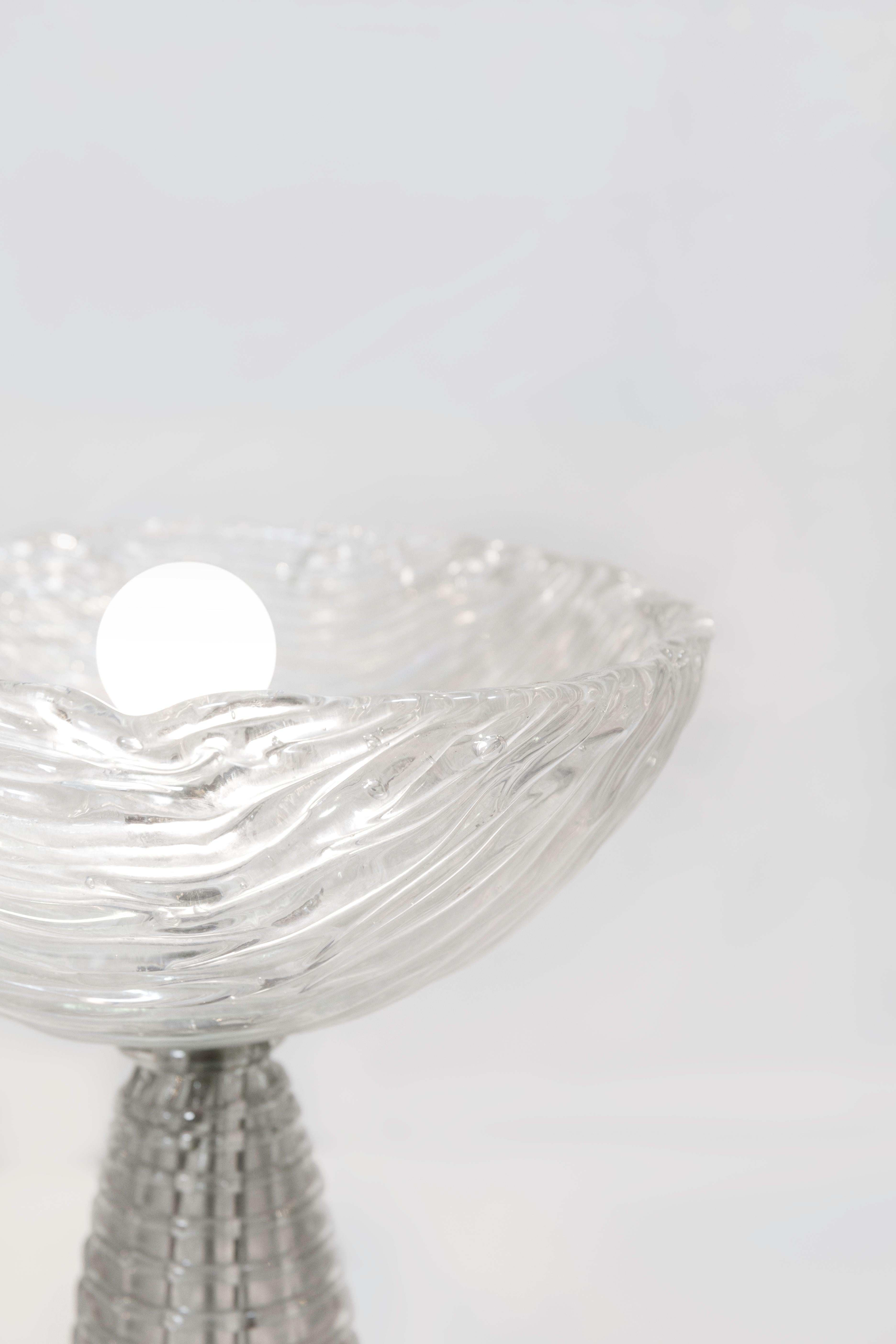 Venini & Co Lámpara de mesa de cristal de Murano iridiscente 1930 circa Blanco transparente Italiano en venta