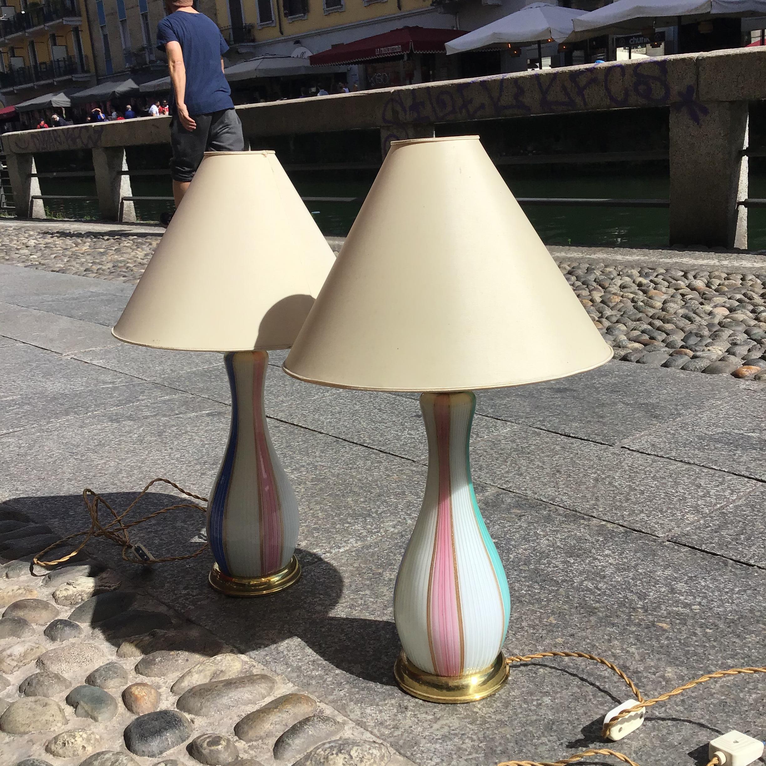 VENINI Paar Tischlampen aus Muranoglas Goldeinschlüsse Messing im Zustand „Gut“ im Angebot in Milano, IT